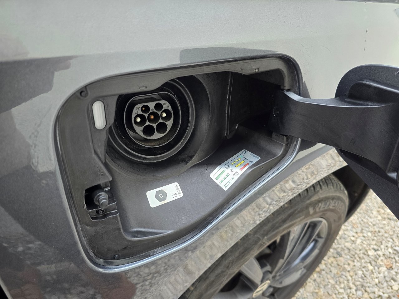 
								Volkswagen T7 Multivan Style PlugInHybrid full									