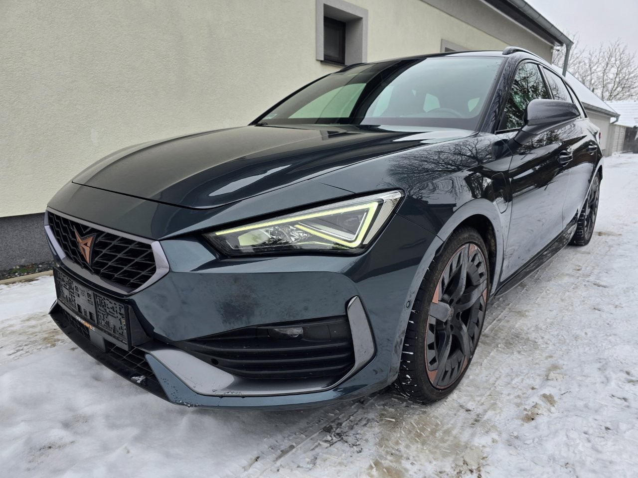
								Cupra Leon Sportstourer 1.4 e-Hybrid full									