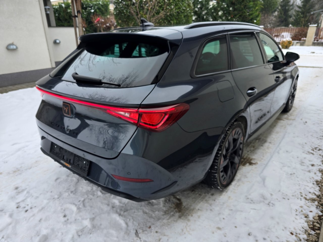 
								Cupra Leon Sportstourer 1.4 e-Hybrid full									