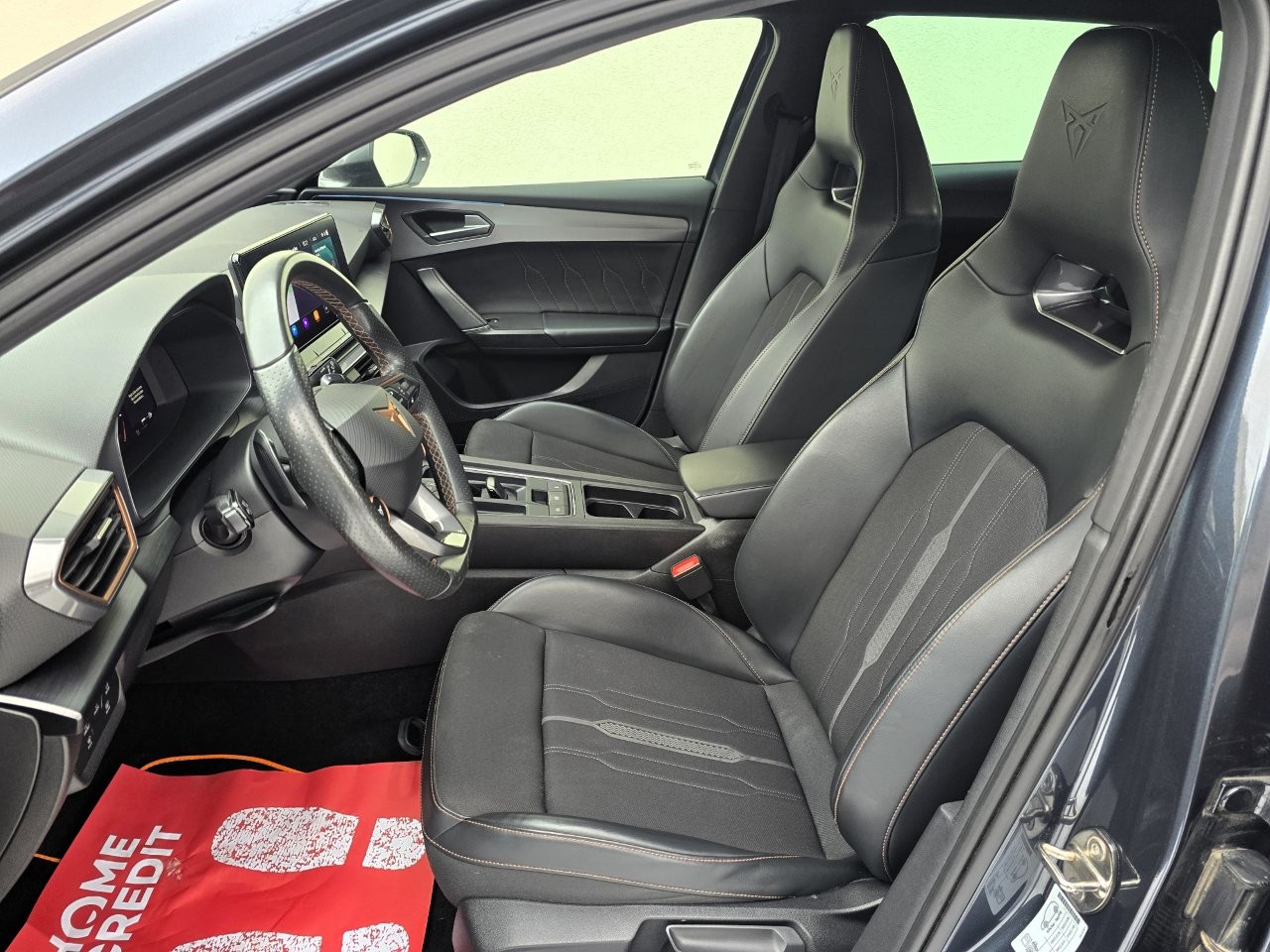 
								Cupra Leon Sportstourer 1.4 e-Hybrid full									