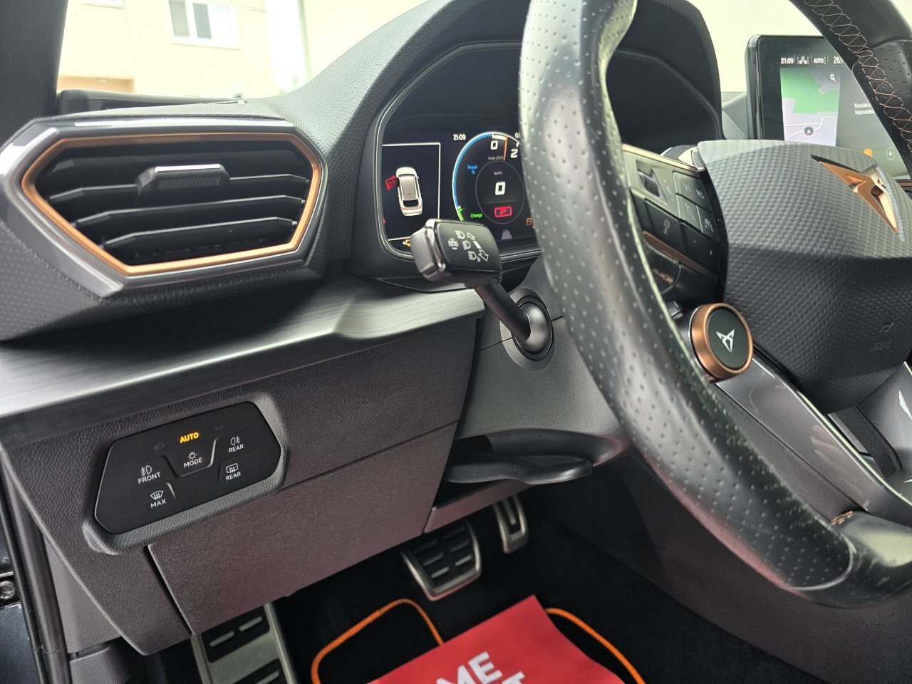 
								Cupra Leon Sportstourer 1.4 e-Hybrid full									