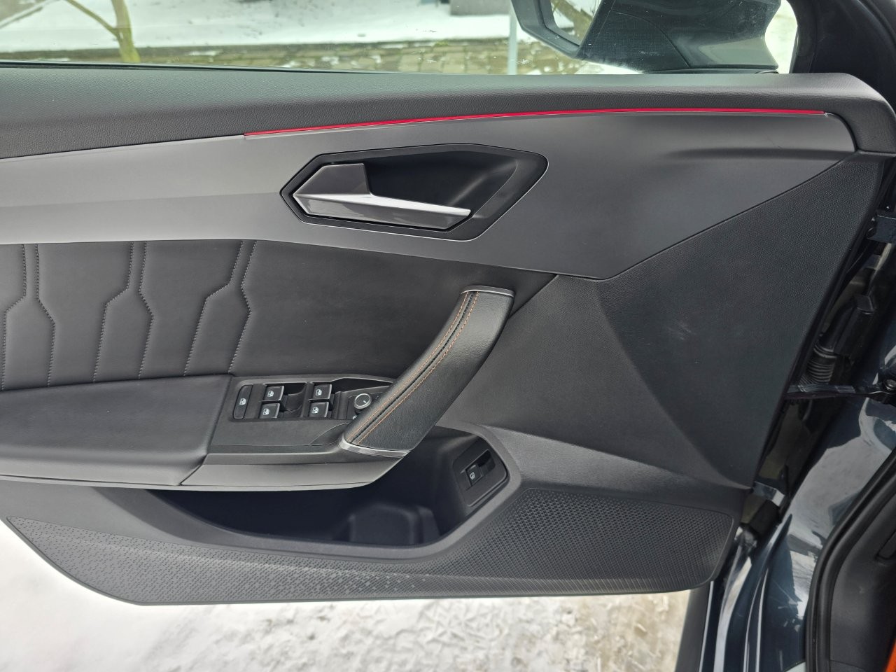 
								Cupra Leon Sportstourer 1.4 e-Hybrid full									