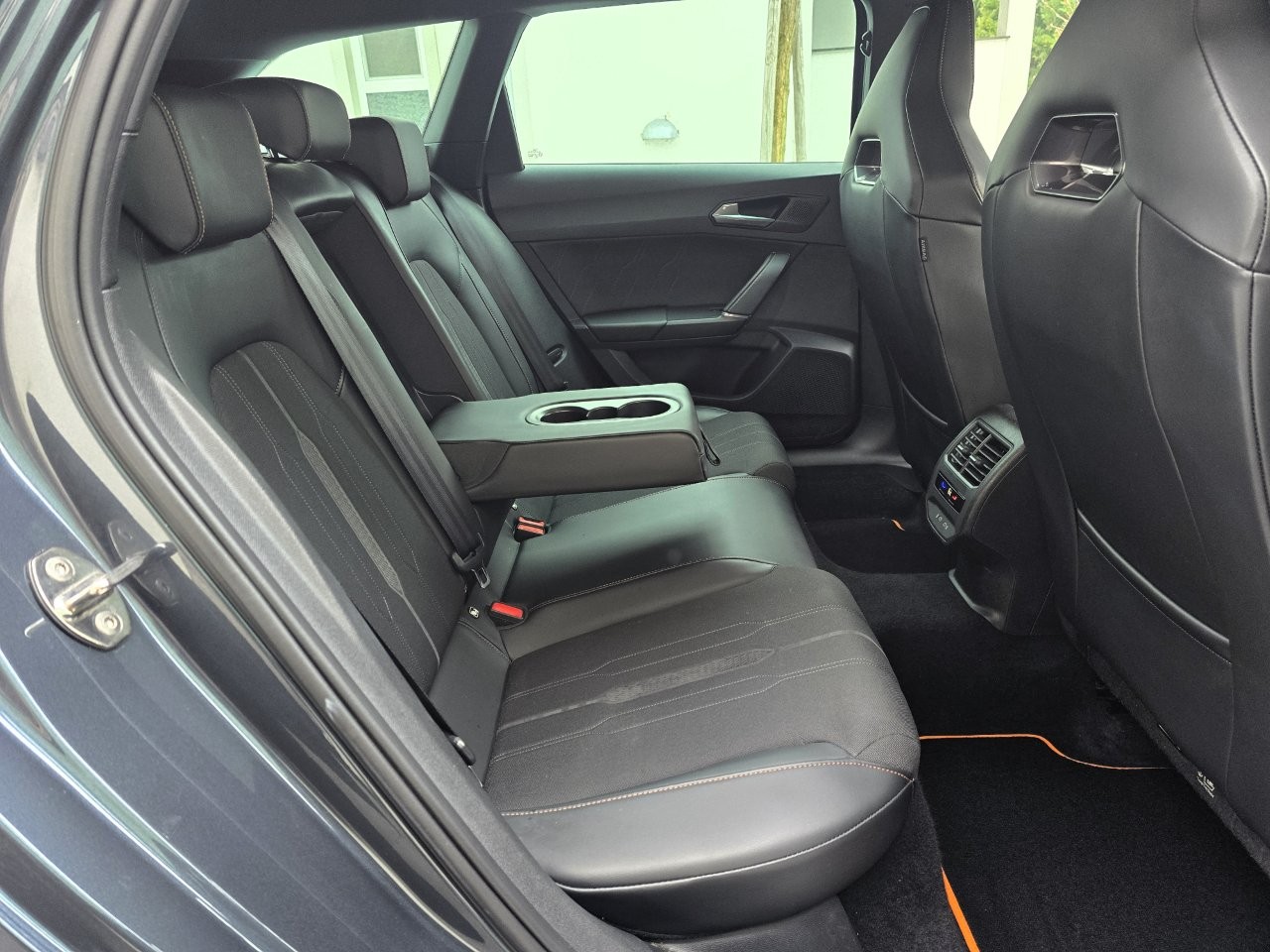 
								Cupra Leon Sportstourer 1.4 e-Hybrid full									