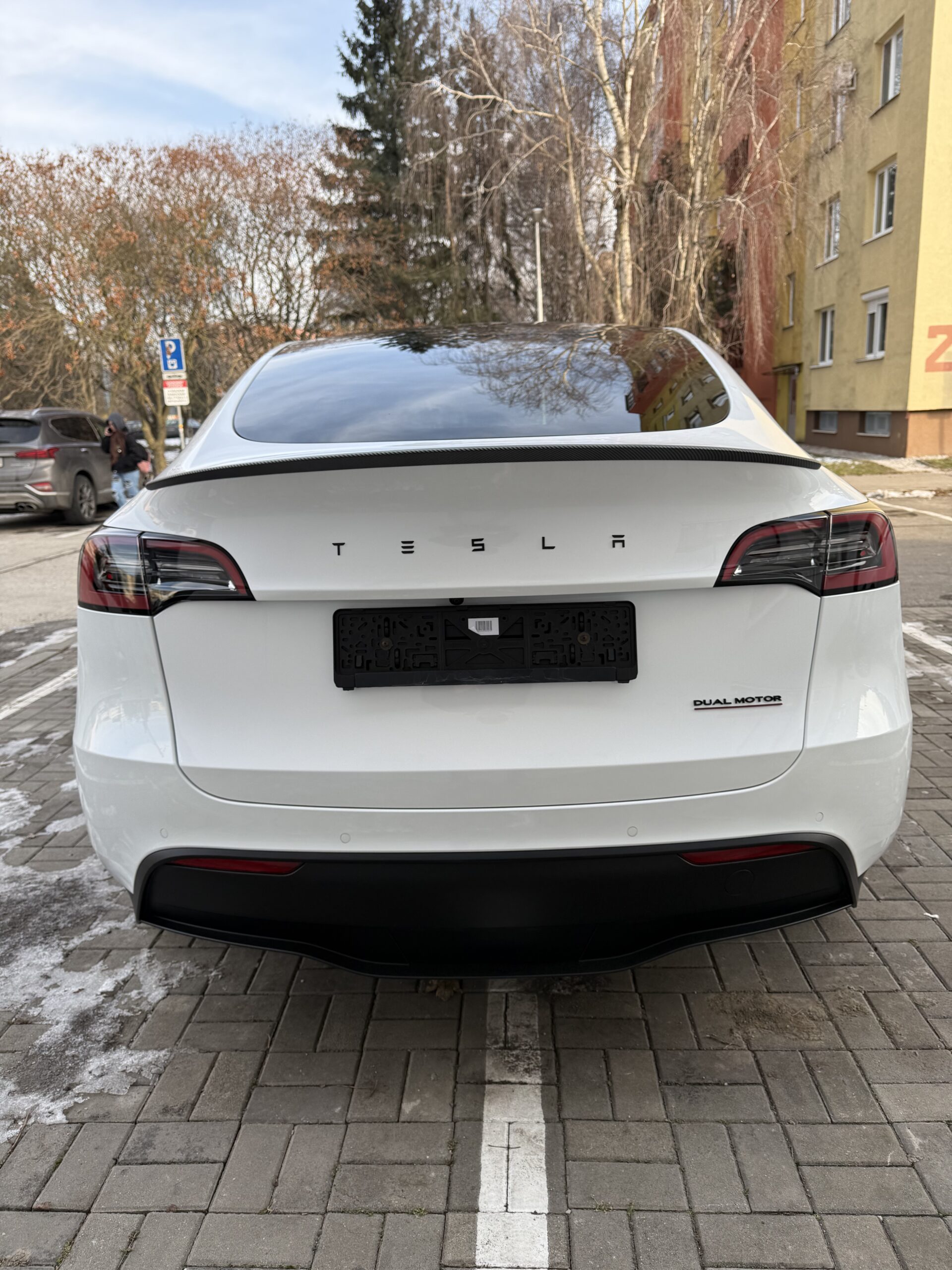 
								💥💣TESLA Y Black Packet FACELIFT82Kwh,LR,DUAL M.4×4, full									