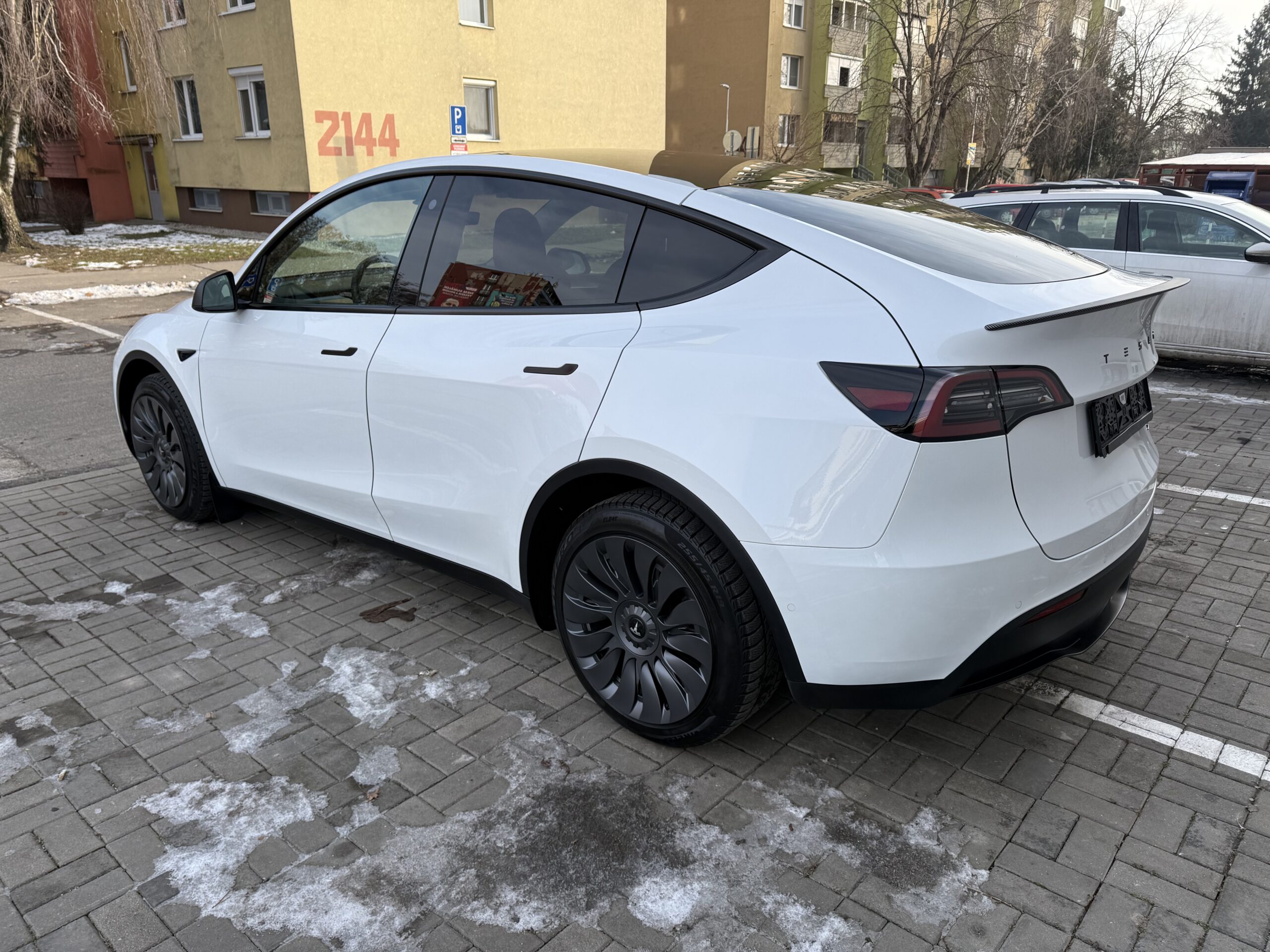 
								💥💣TESLA Y Black Packet FACELIFT82Kwh,LR,DUAL M.4×4, full									