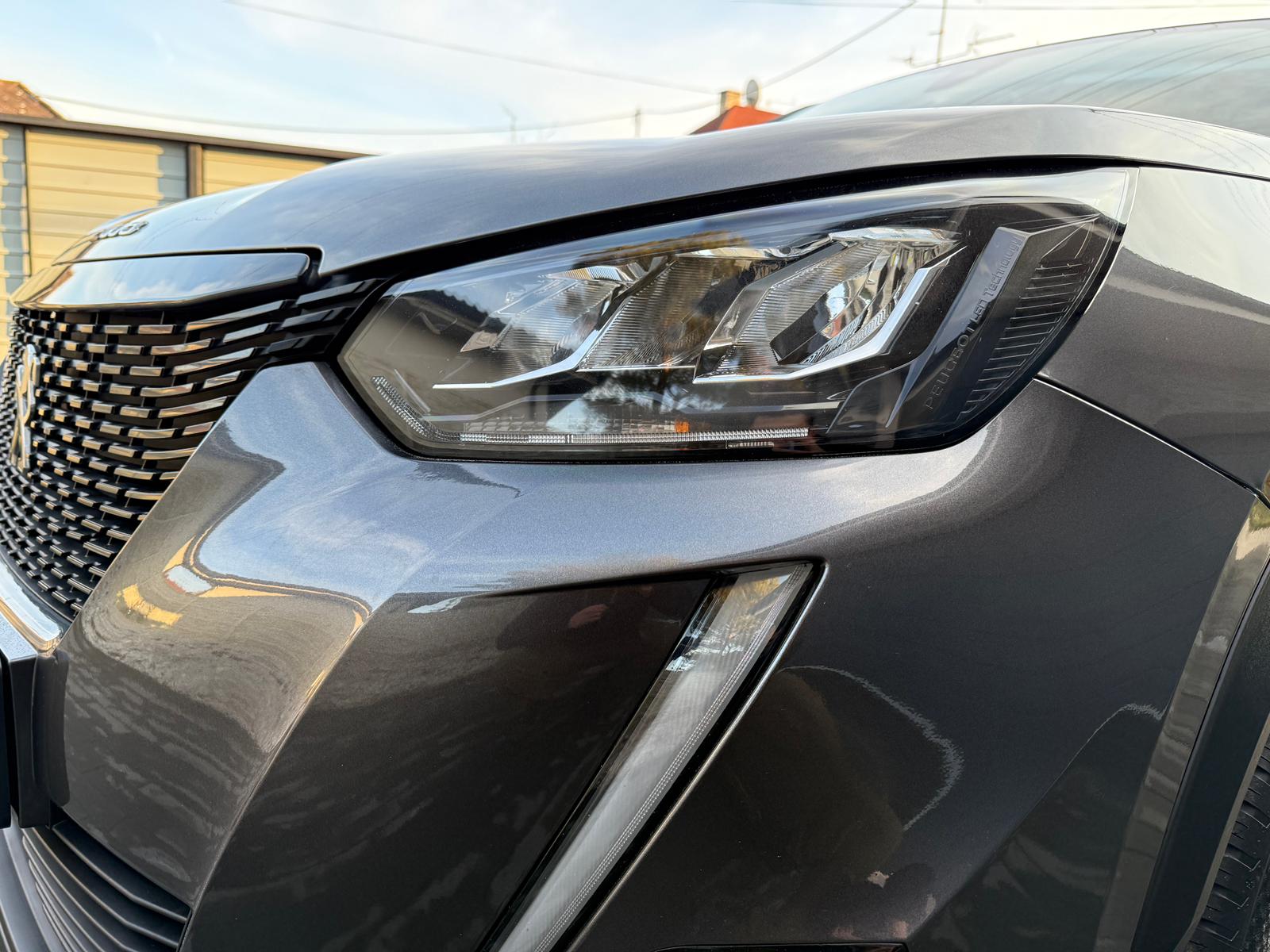
								Peugeot 2008 1.2 PureTech 130 Active EAT8 full									
