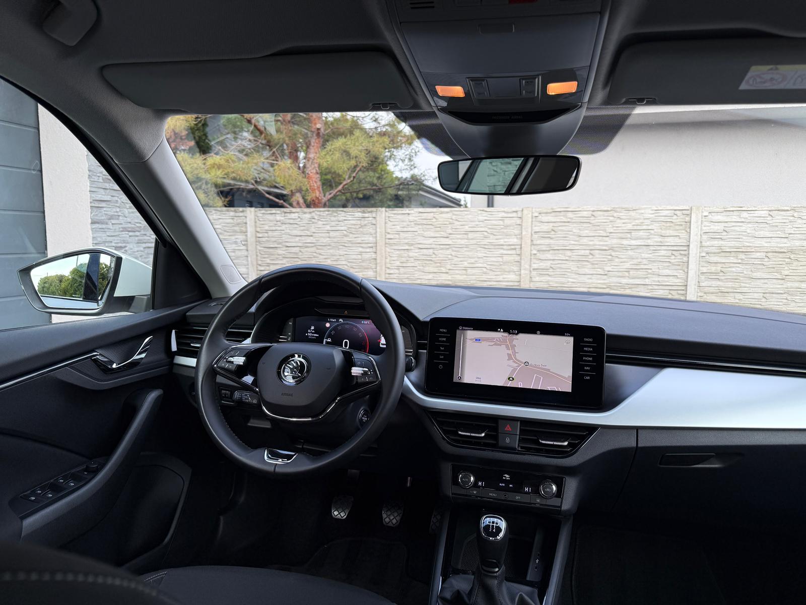 
								Škoda Kamiq 1.0 TSI Active full									