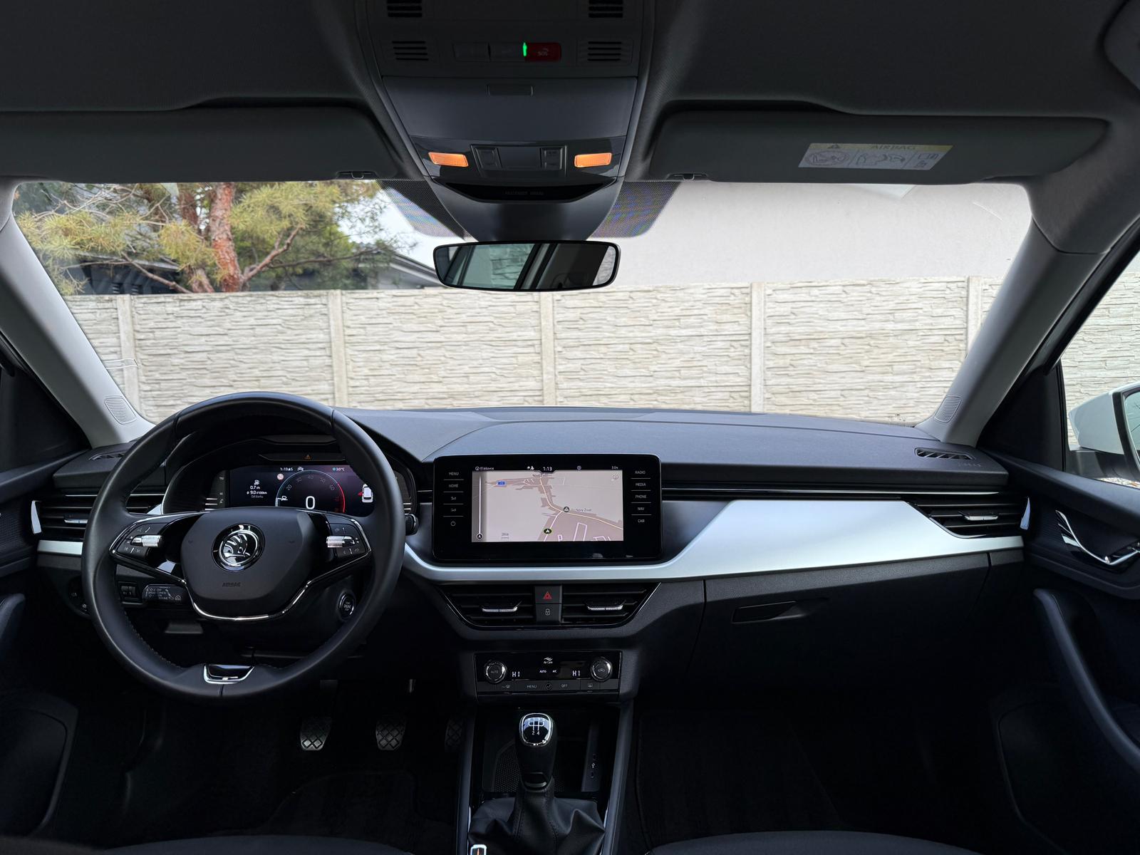 
								Škoda Kamiq 1.0 TSI Active full									