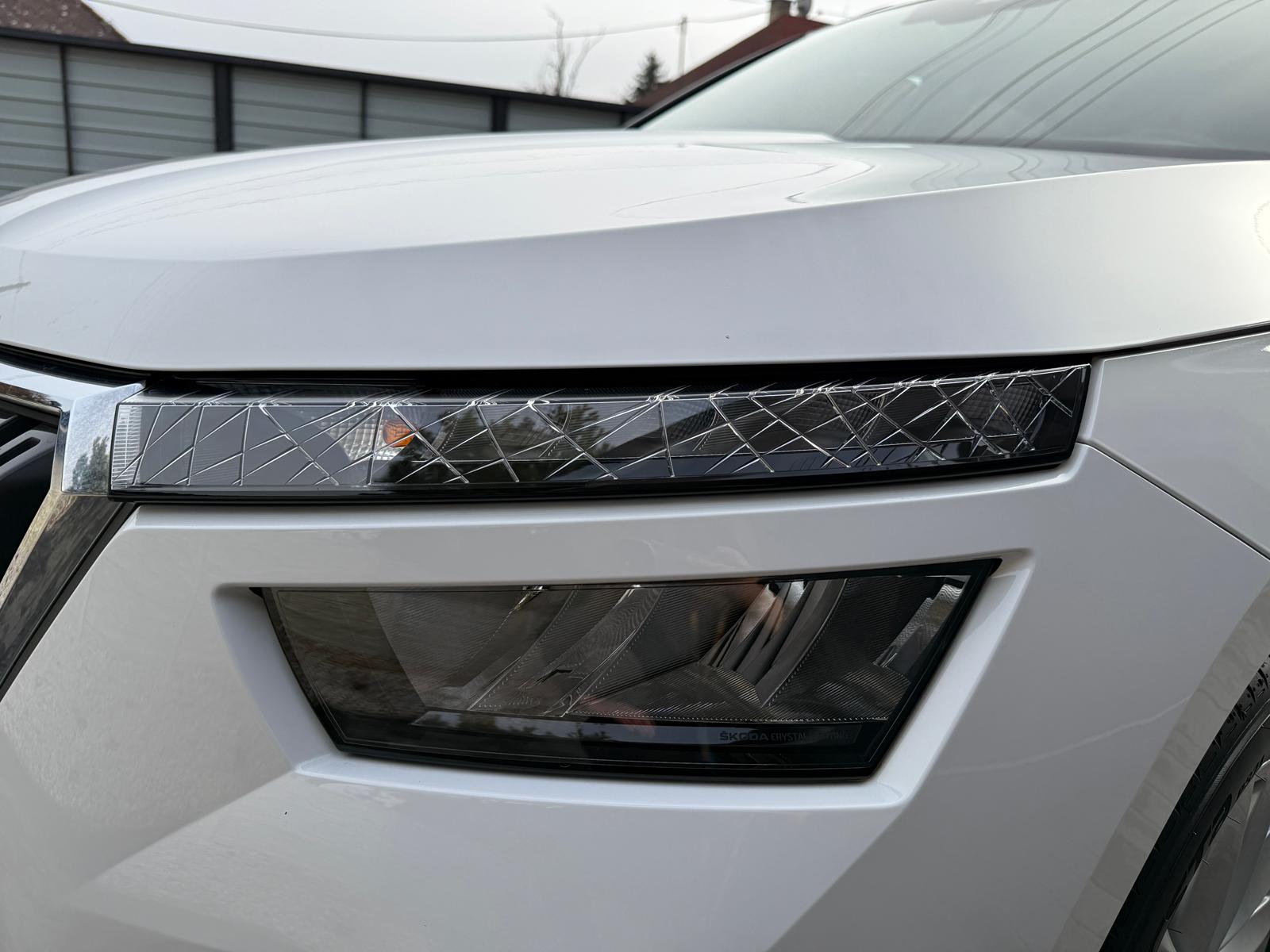 
								Škoda Kamiq 1.0 TSI Active full									