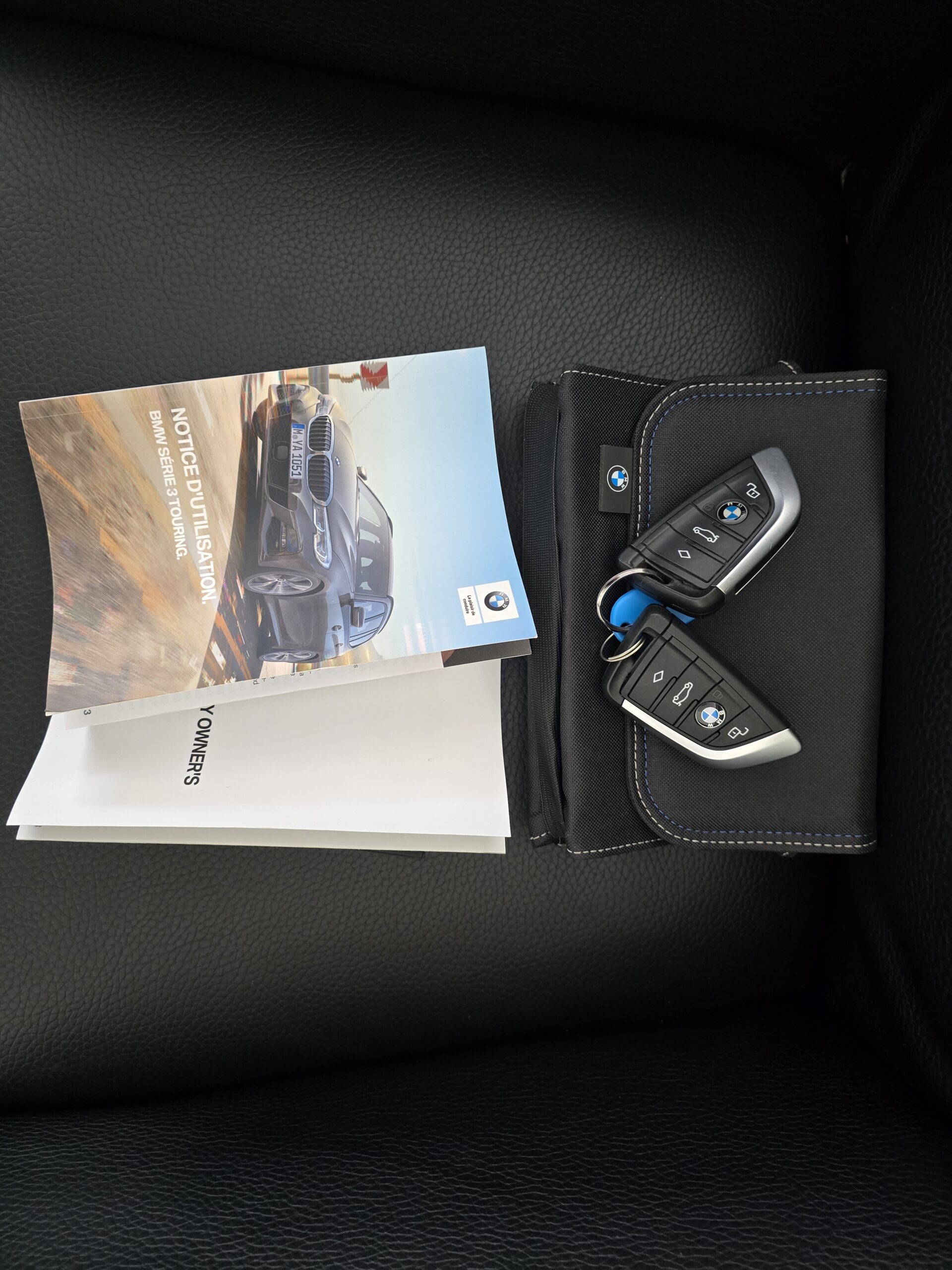 
								BMW Rad 3 Touring 318d mHEV A/T full									