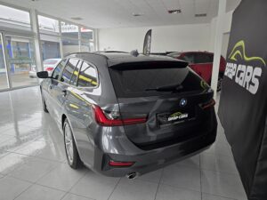 BMW Rad 3 Touring 318d mHEV A/T