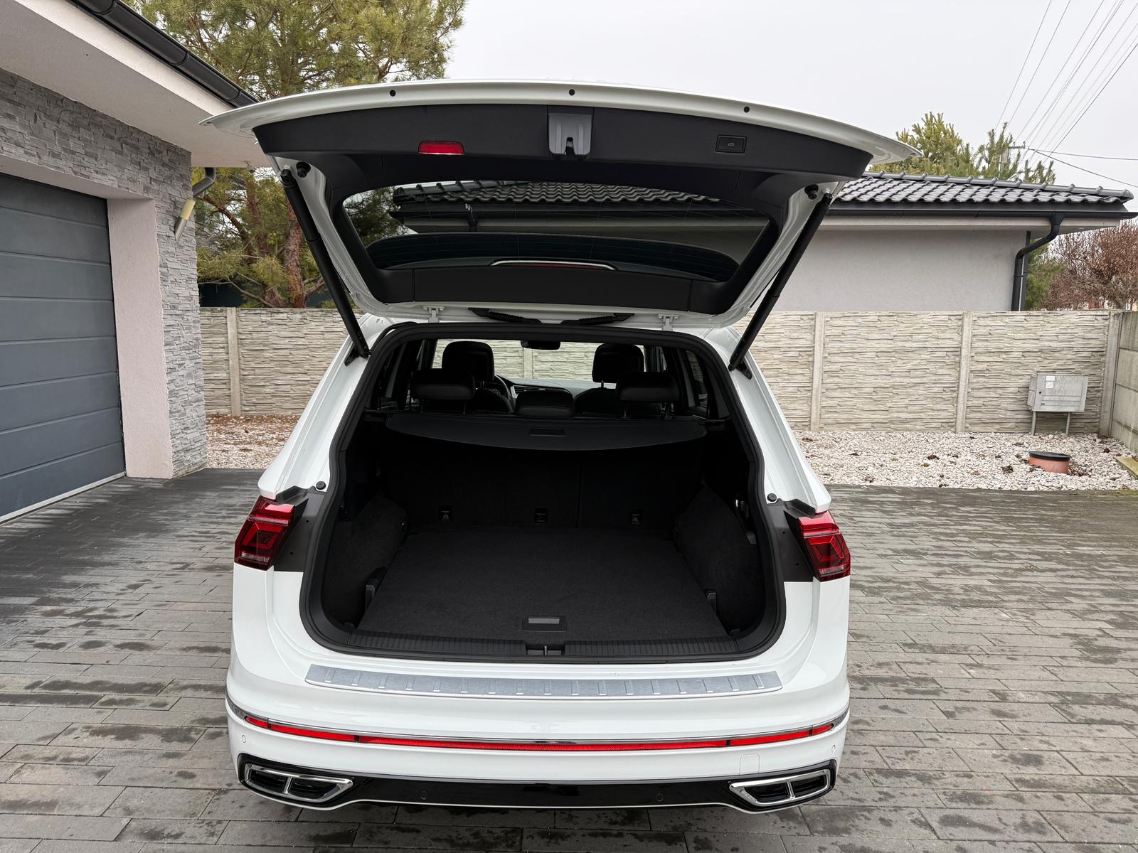 
								Volkswagen Tiguan Allspace 2.0 TDI EVO 200k SCR 4Motion R-Line DSG full									