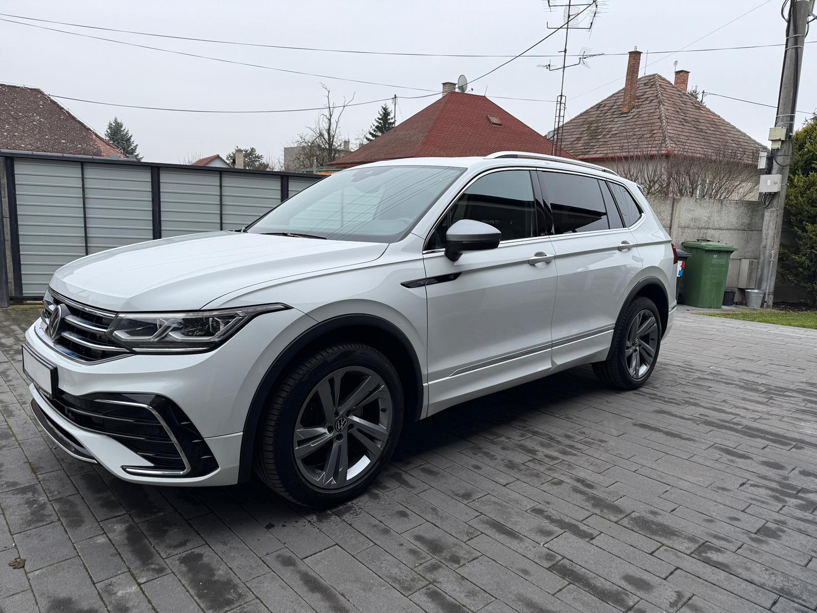 
								Volkswagen Tiguan Allspace 2.0 TDI EVO 200k SCR 4Motion R-Line DSG full									