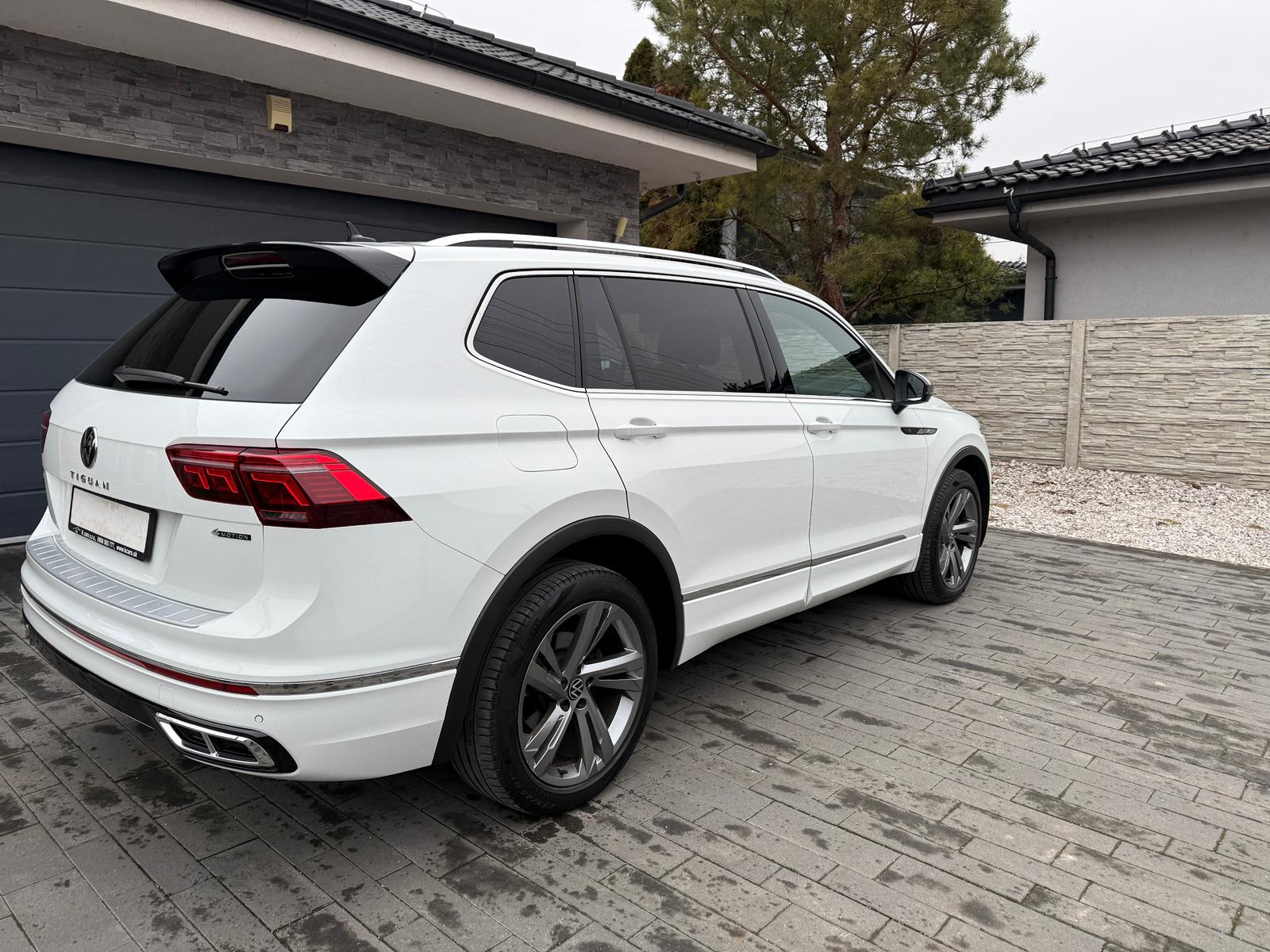 
								Volkswagen Tiguan Allspace 2.0 TDI EVO 200k SCR 4Motion R-Line DSG full									