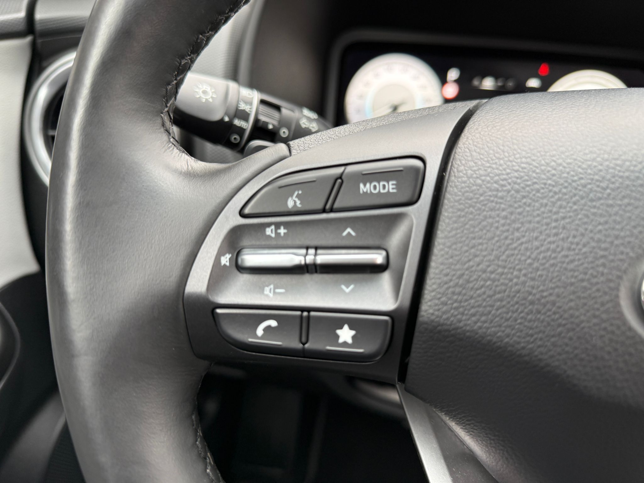 
								Hyundai Kona Electric 150 full									