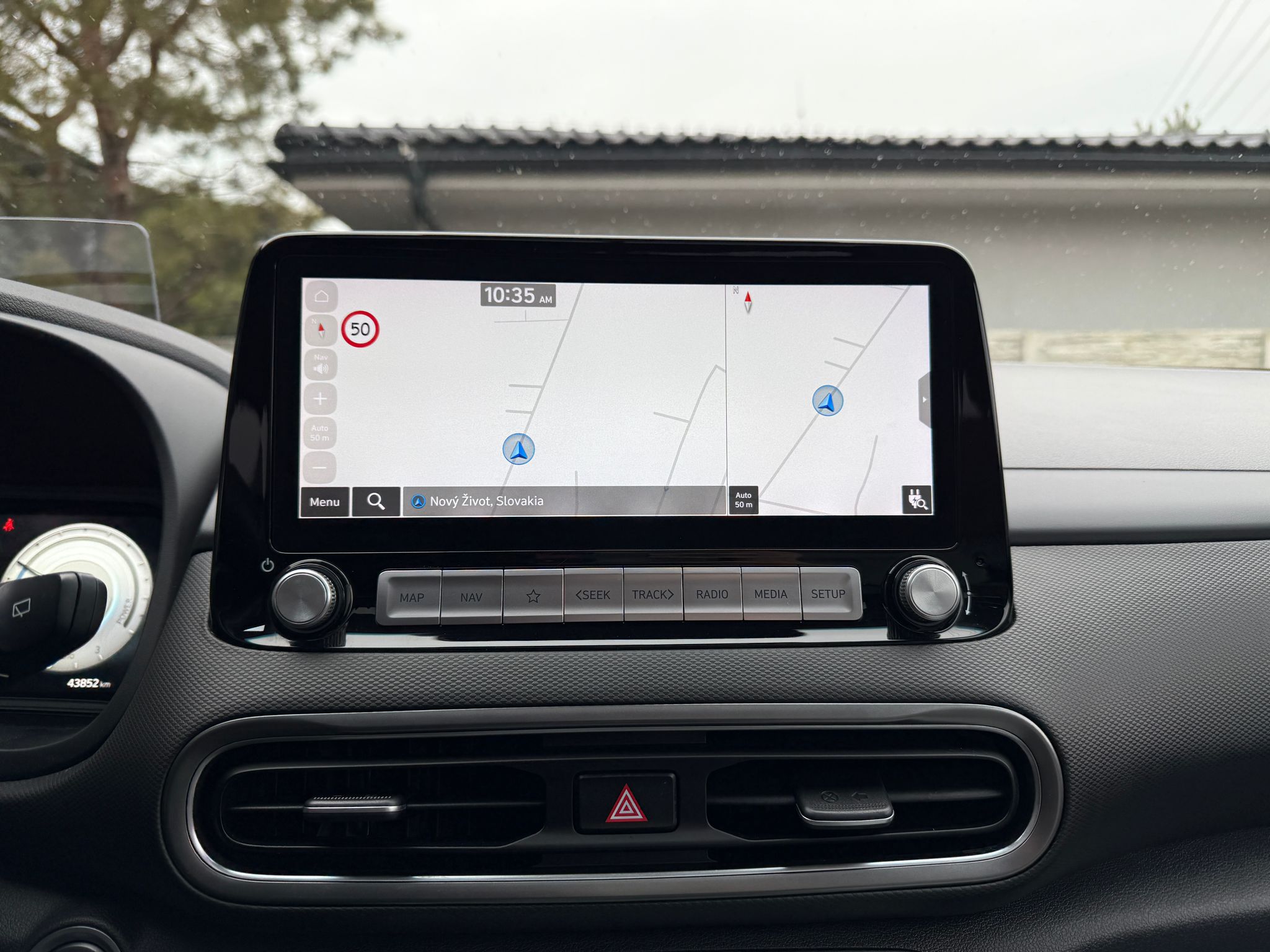 
								Hyundai Kona Electric 150 full									