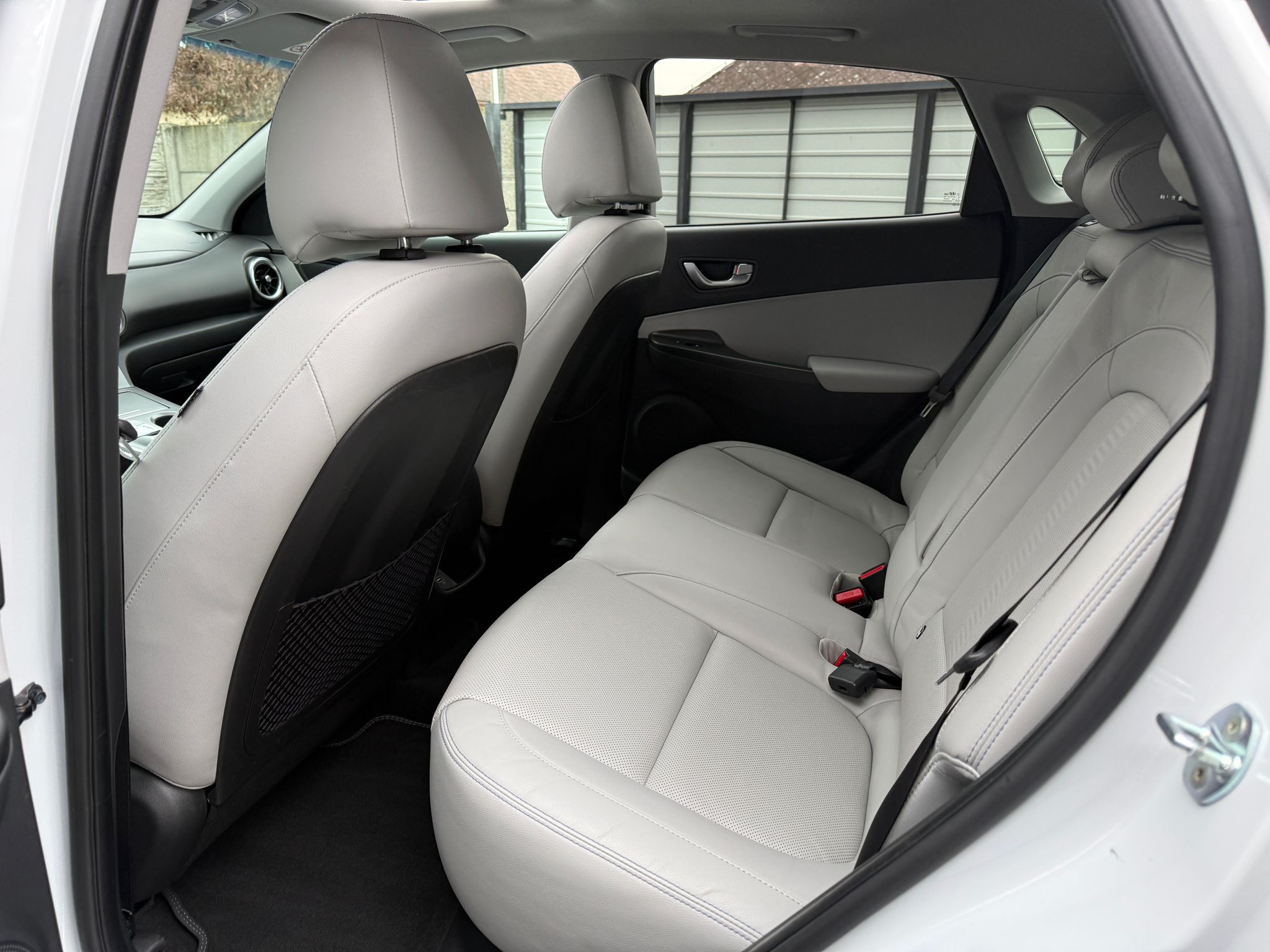 
								Hyundai Kona Electric 150 full									