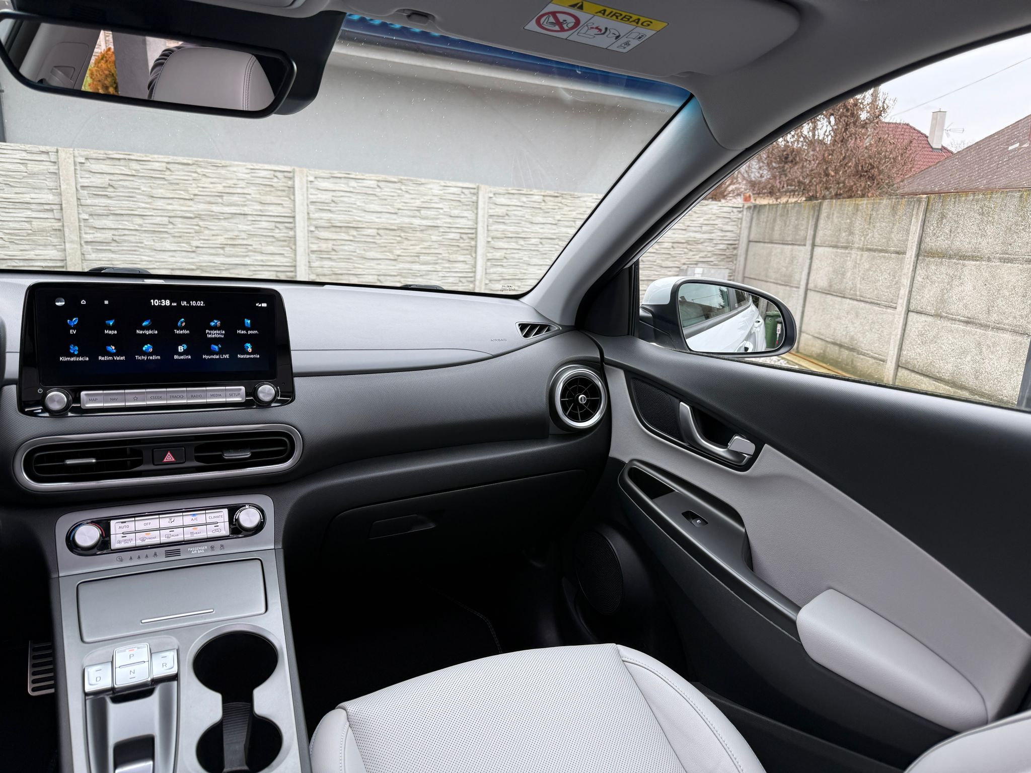 
								Hyundai Kona Electric 150 full									