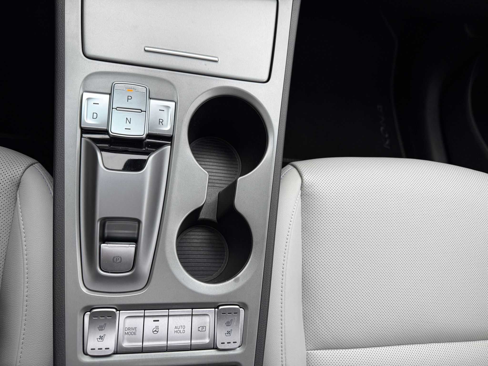 
								Hyundai Kona Electric 150 full									