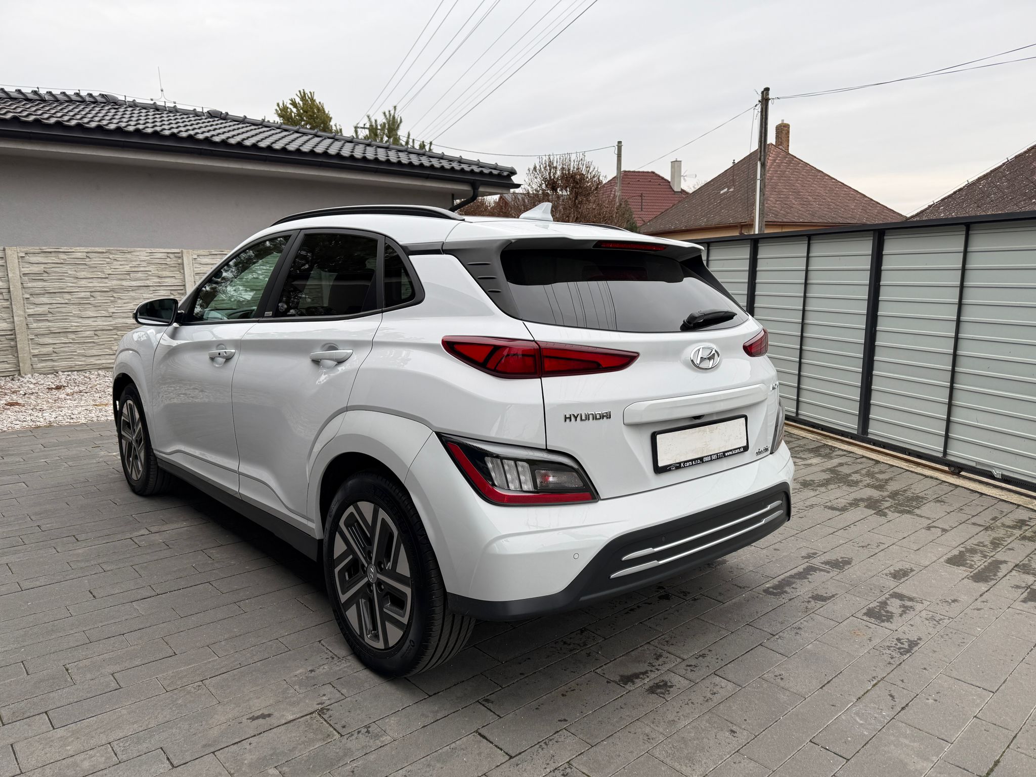 
								Hyundai Kona Electric 150 full									