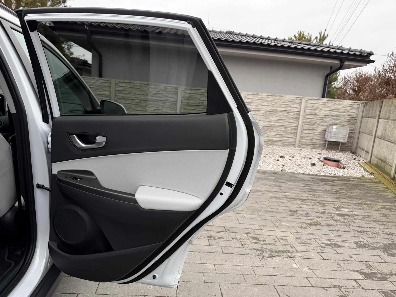 
								Hyundai Kona Electric 150 full									