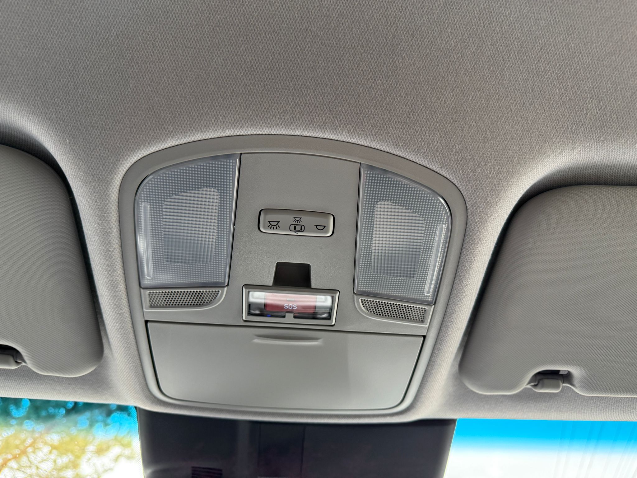
								Hyundai Kona Electric 150 full									