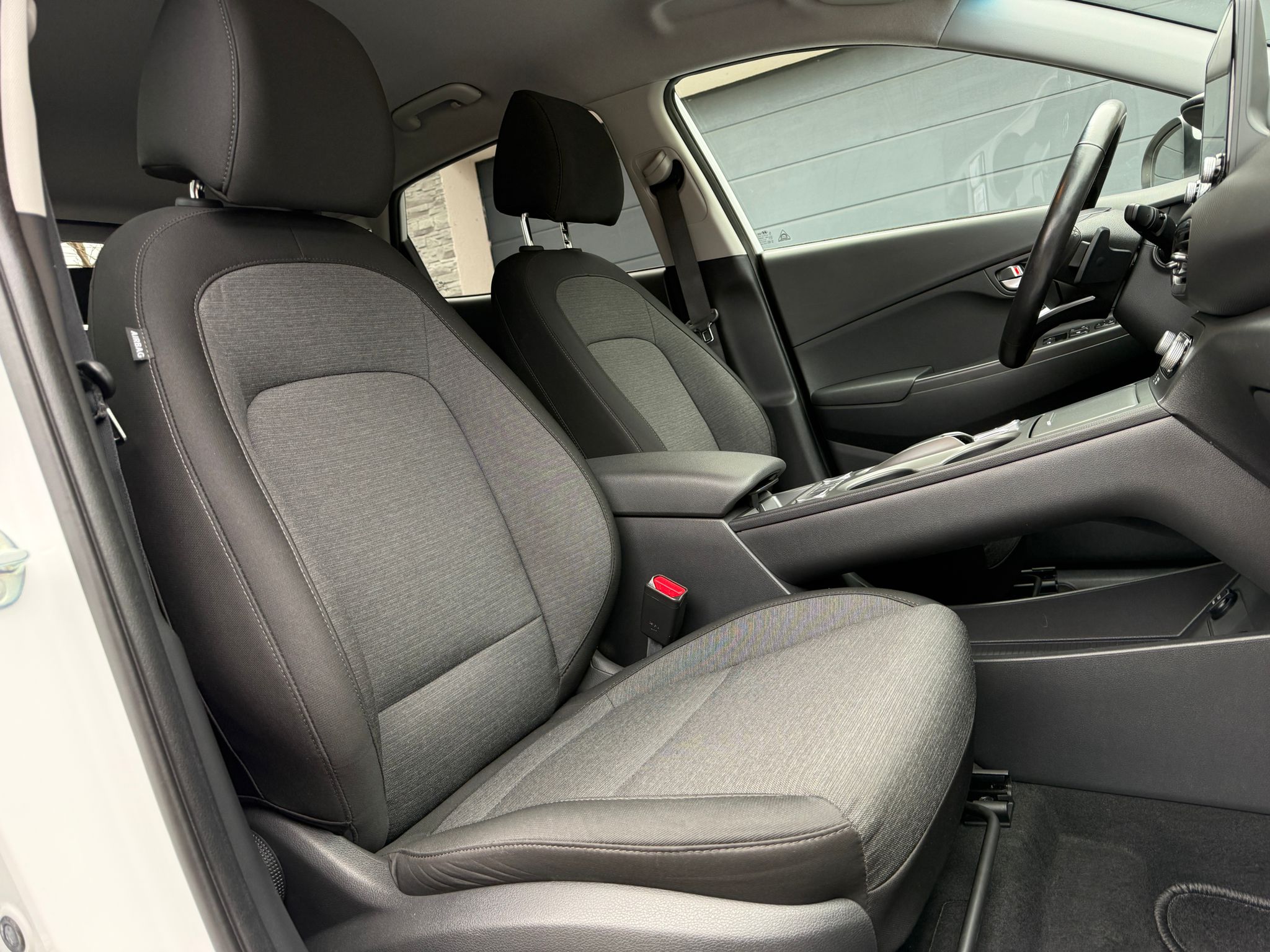 
								Hyundai Kona Electric 150 full									