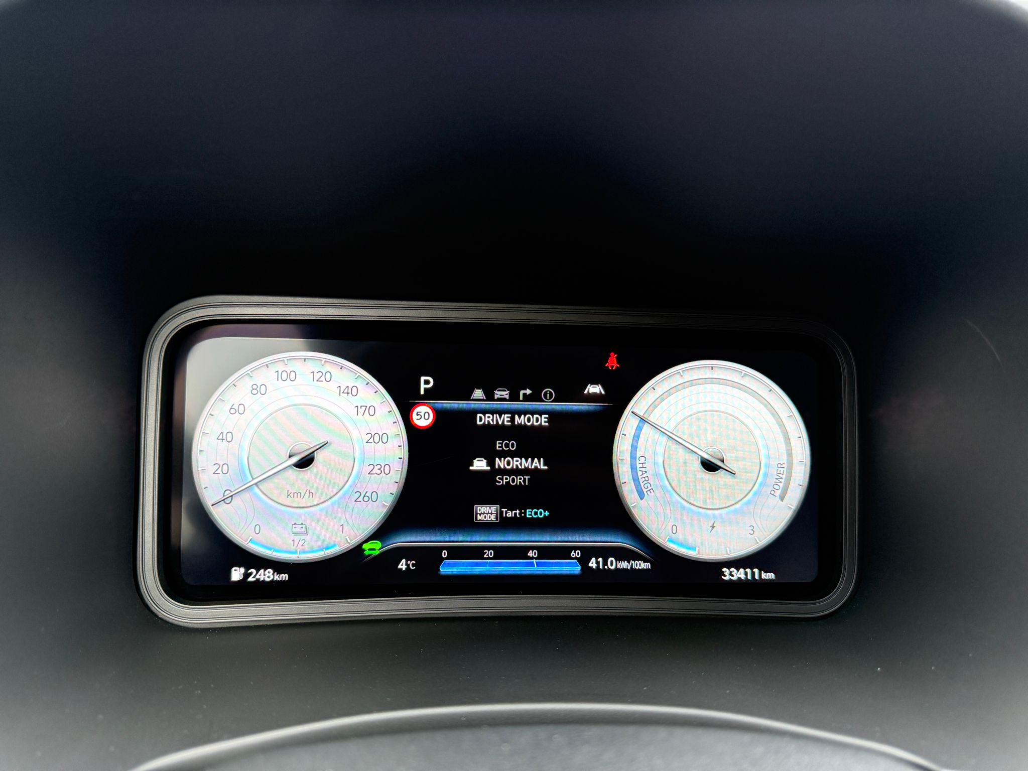 
								Hyundai Kona Electric 150 full									