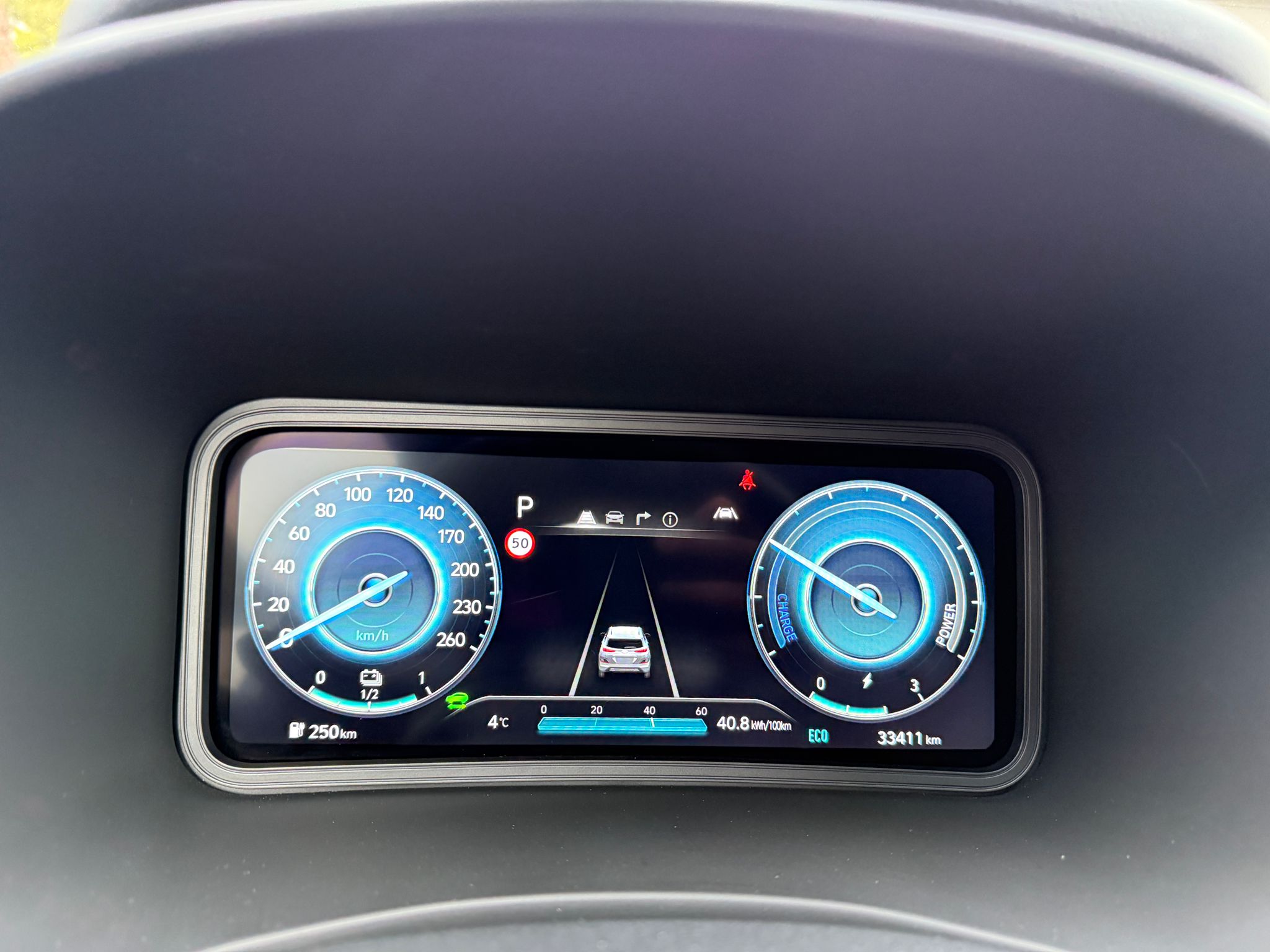 
								Hyundai Kona Electric 150 full									