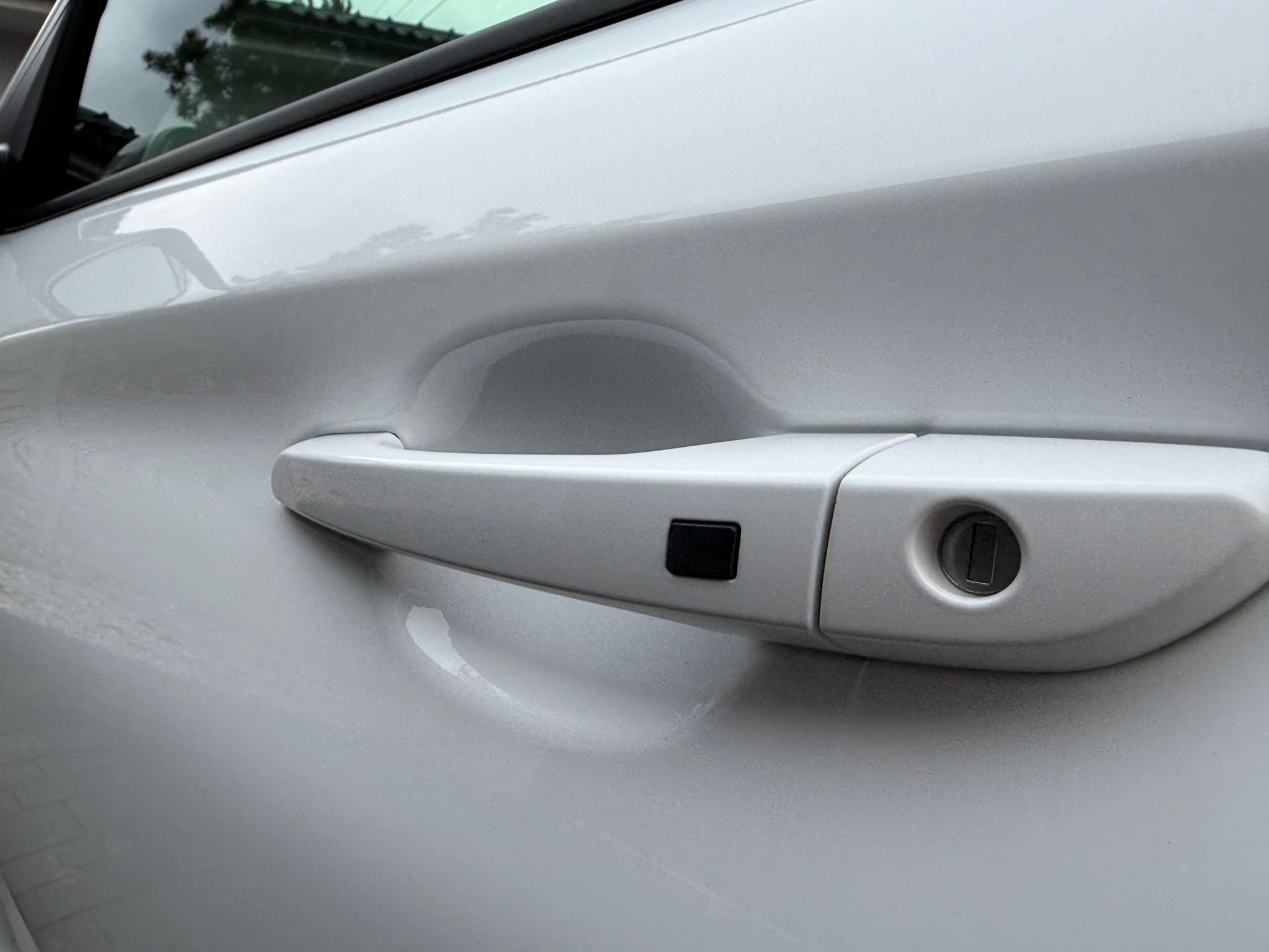 
								Hyundai Kona Electric 150 full									