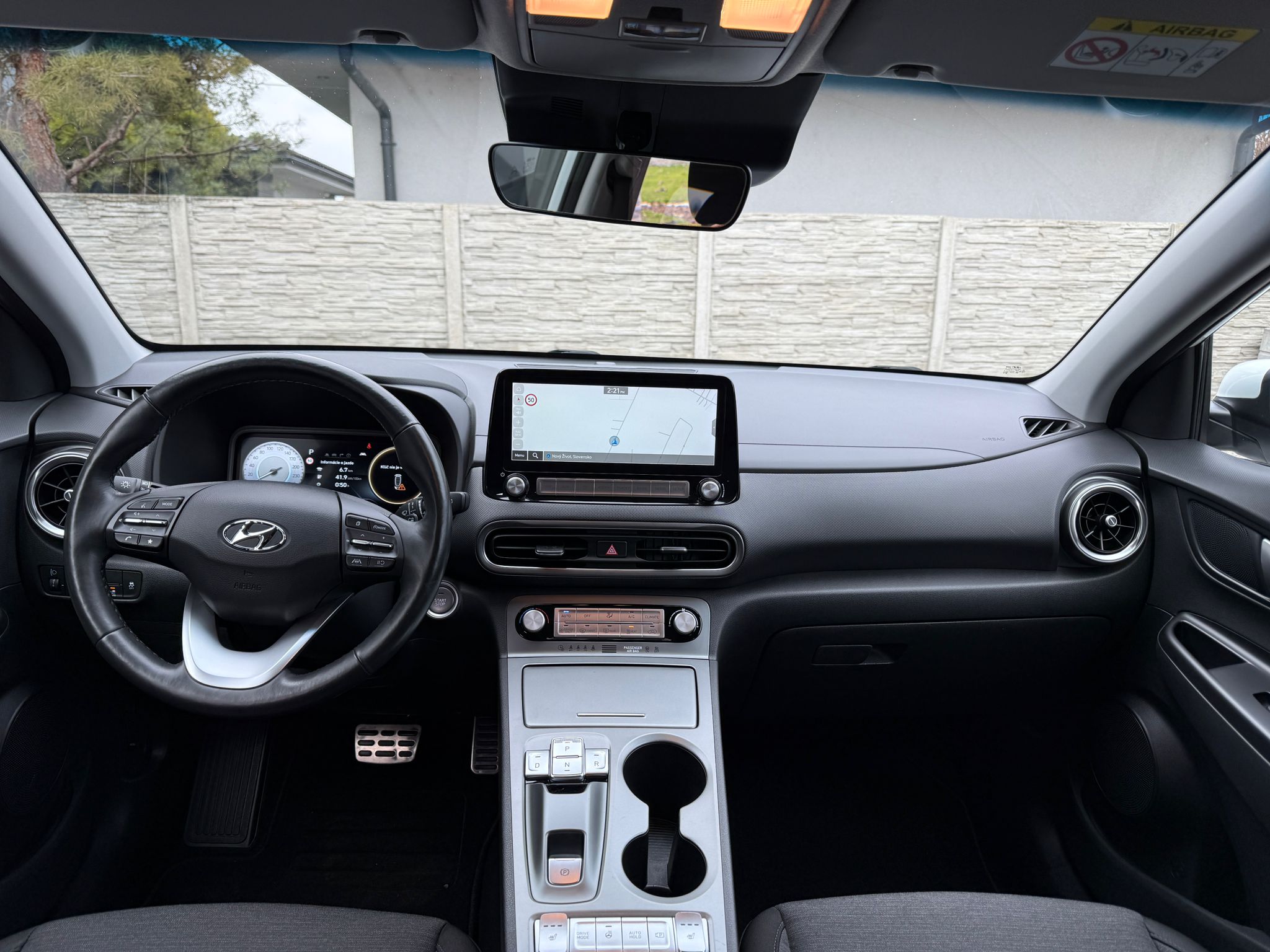 
								Hyundai Kona Electric 150 full									