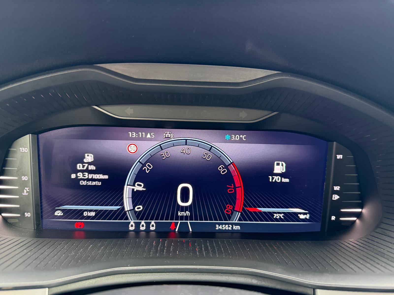 
								Škoda Kamiq 1.0 TSI Active full									
