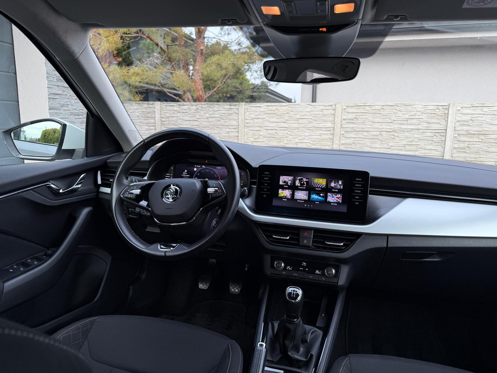 
								Škoda Kamiq 1.0 TSI Active full									