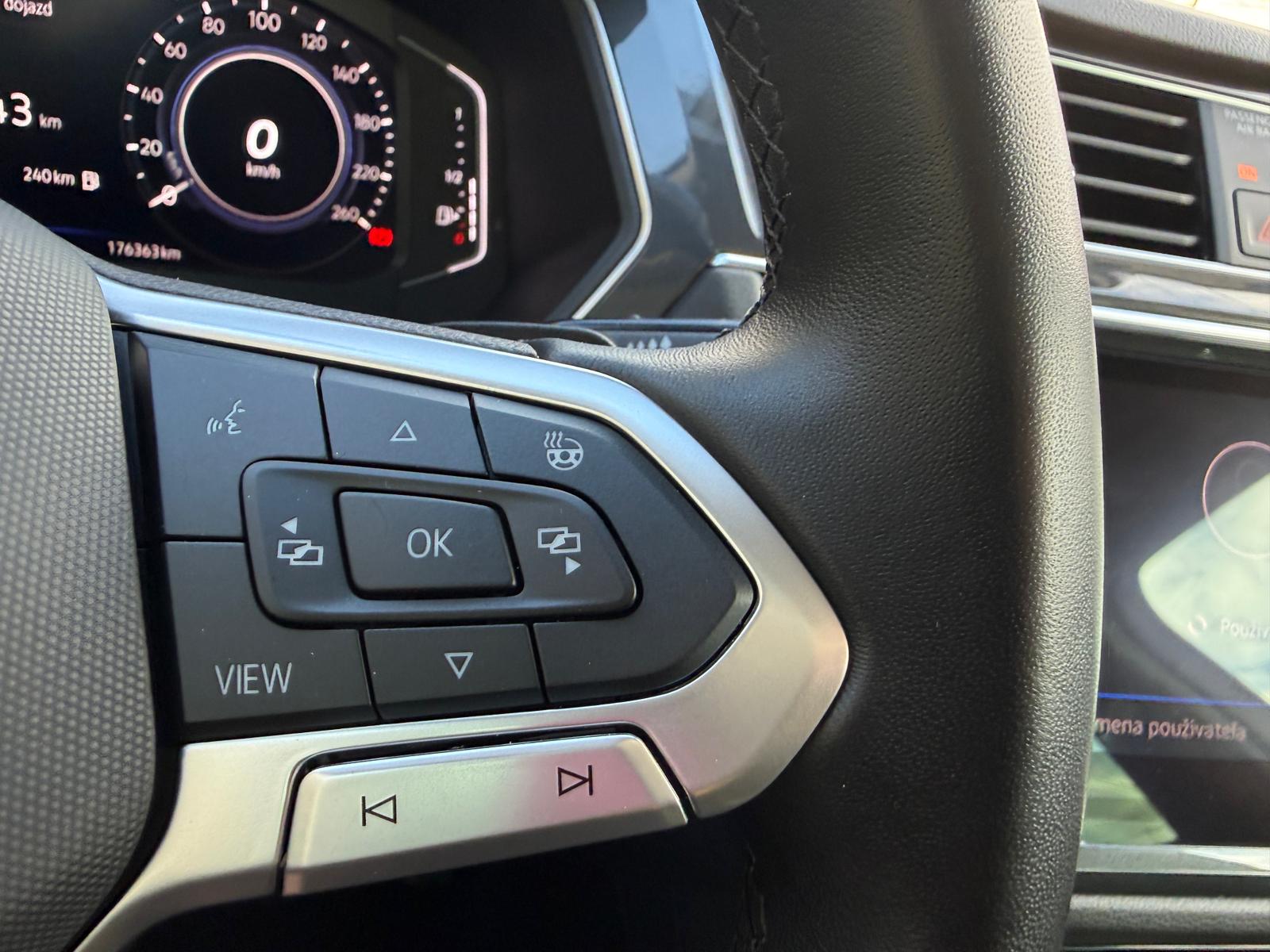 
								Volkswagen Tiguan 1.4 TSI eHybrid 245k Elegance DSG full									