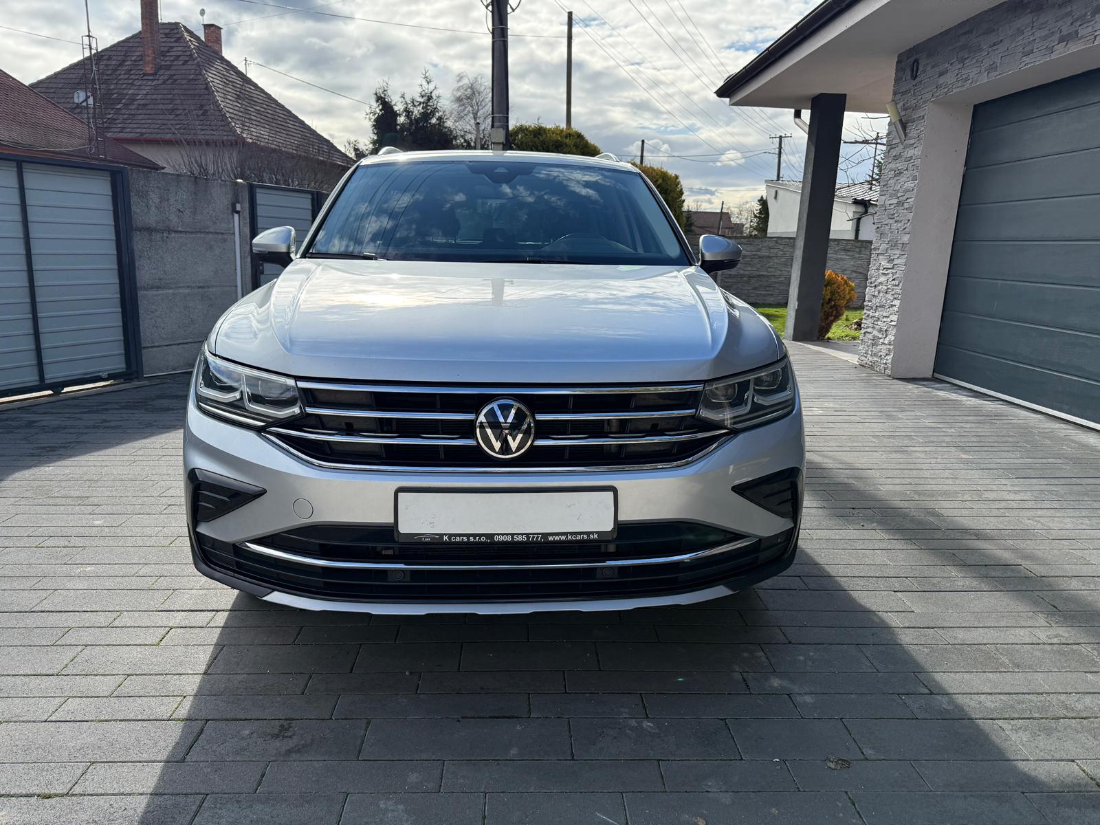 
								Volkswagen Tiguan 1.4 TSI eHybrid 245k Elegance DSG full									