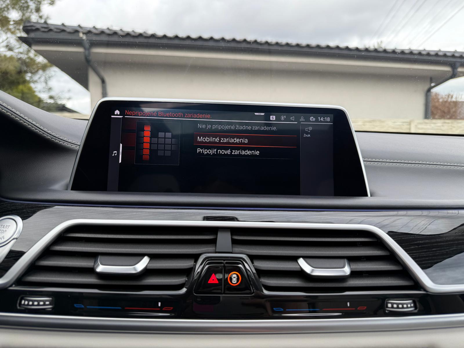 
								BMW Rad 7 750Li xDrive A/T full									