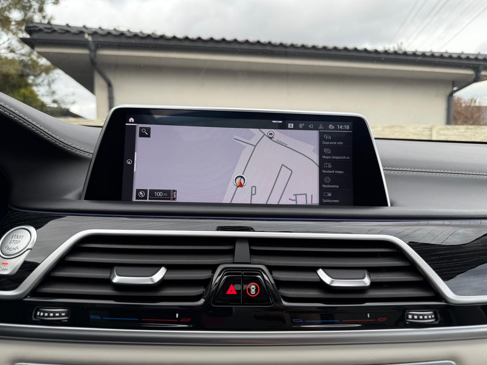 
								BMW Rad 7 750Li xDrive A/T full									