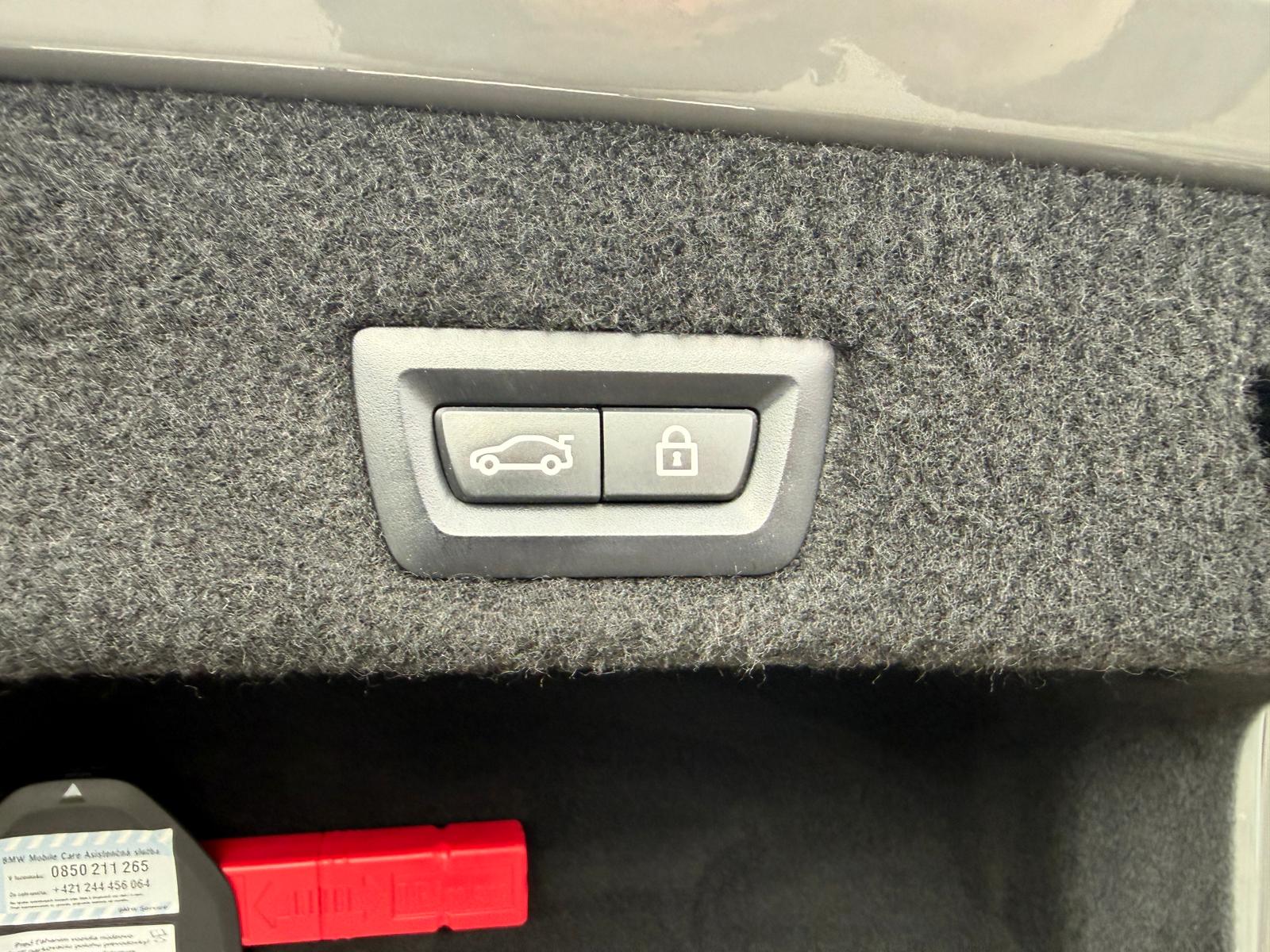 
								BMW Rad 7 750Li xDrive A/T full									