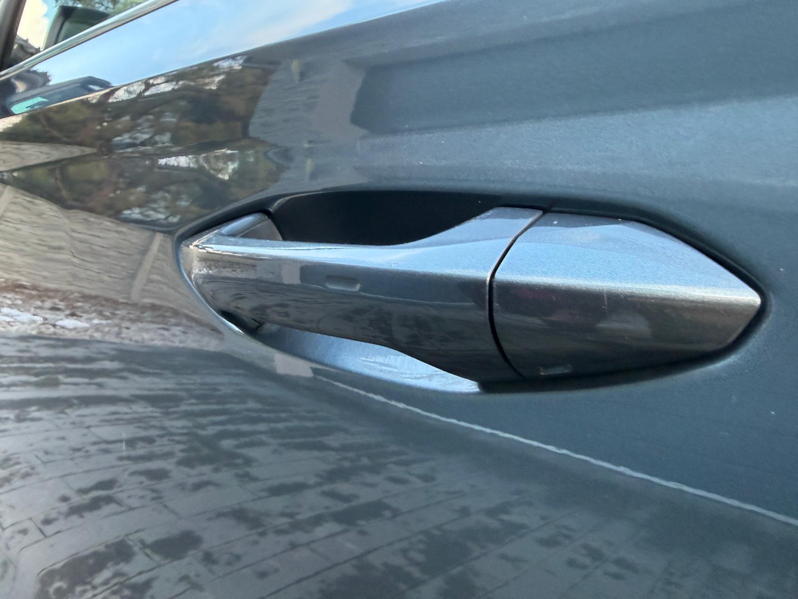 
								Škoda Octavia Combi 2.0 TDI Ambition DSG full									
