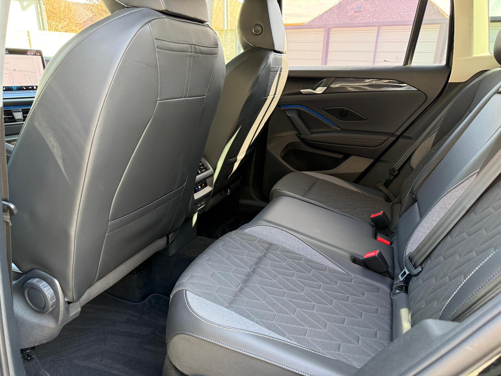 
								Volkswagen Tiguan 2.0 TDI Life DSG full									