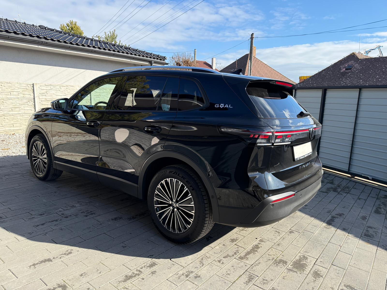 
								Volkswagen Tiguan 2.0 TDI Life DSG full									