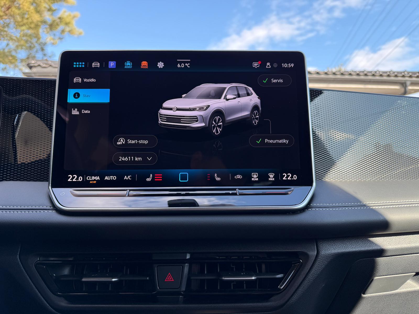 
								Volkswagen Tiguan 2.0 TDI Life DSG full									