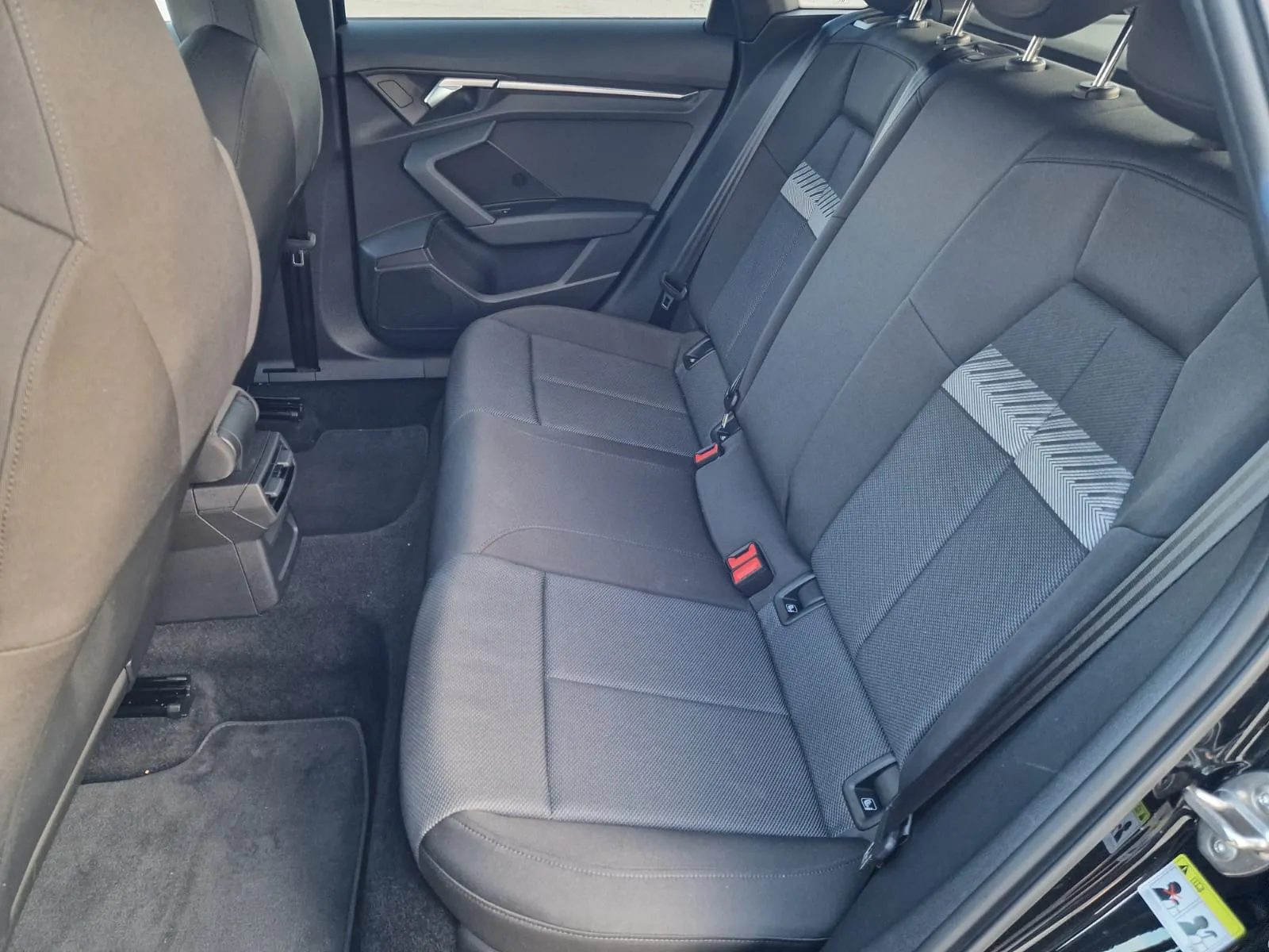 
								AUDI A3 35 1.5TFSi mHEV Advanced S-tronic full									