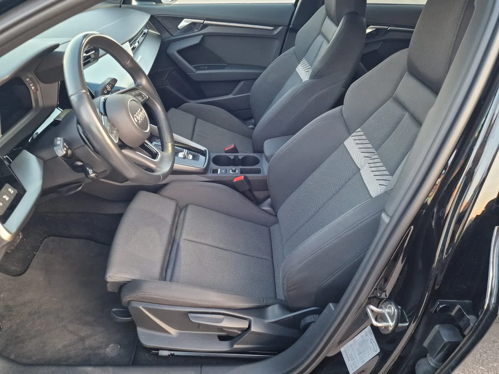 
								AUDI A3 35 1.5TFSi mHEV Advanced S-tronic full									