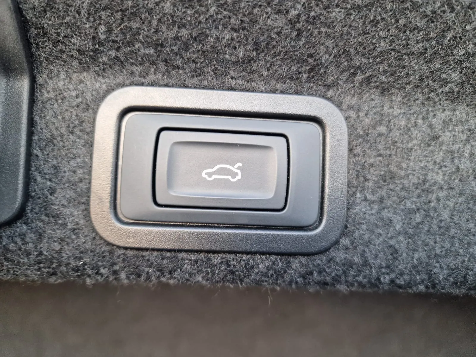 
								Audi A6 40 2.0 TDI mHEV Basis quattro S tronic full									