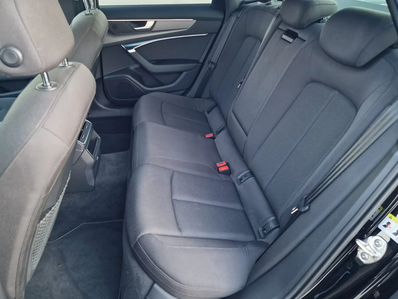 
								Audi A6 40 2.0 TDI mHEV Basis quattro S tronic full									