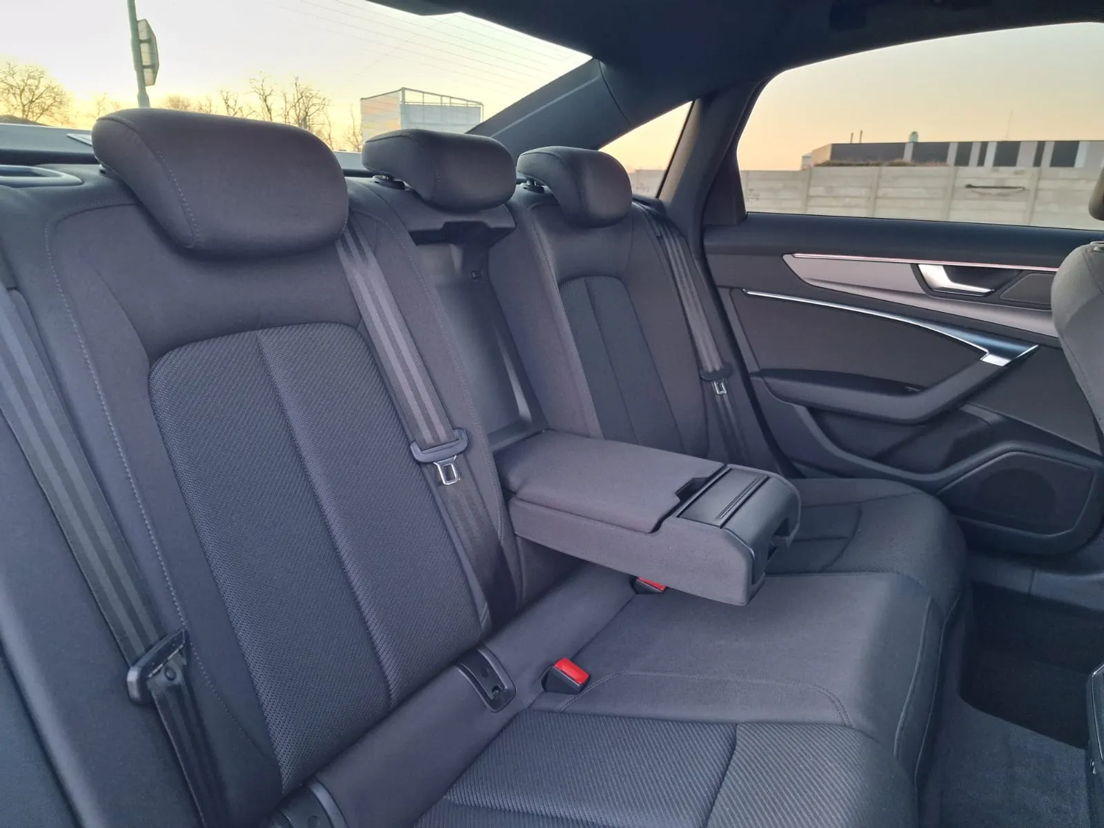 
								Audi A6 40 2.0 TDI mHEV Basis quattro S tronic full									