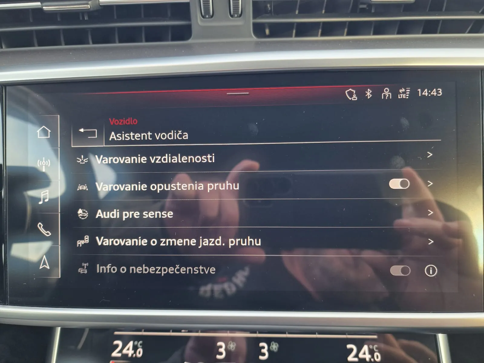 
								Audi A6 Avant 40 2.0 TDI mHEV Basis quattro S tronic full									