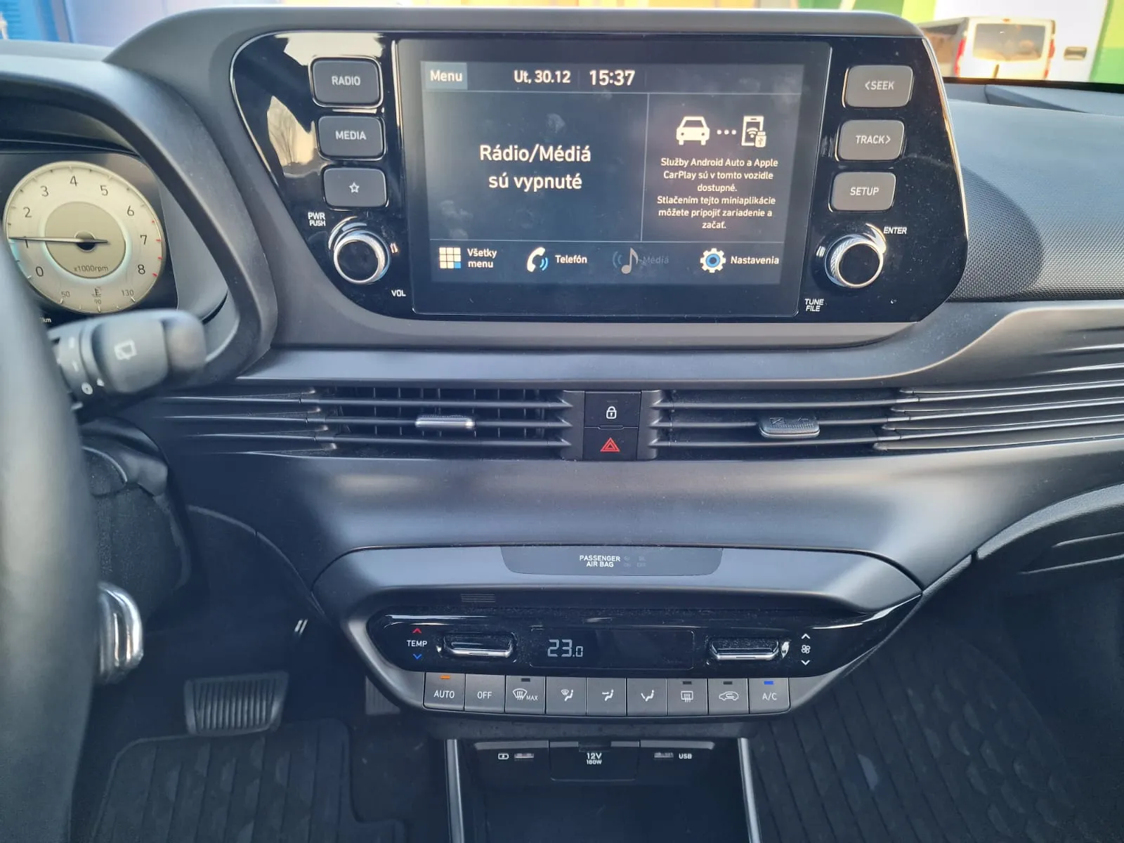 
								Hyundai i20 1.0 T-GDi Family A/T full									