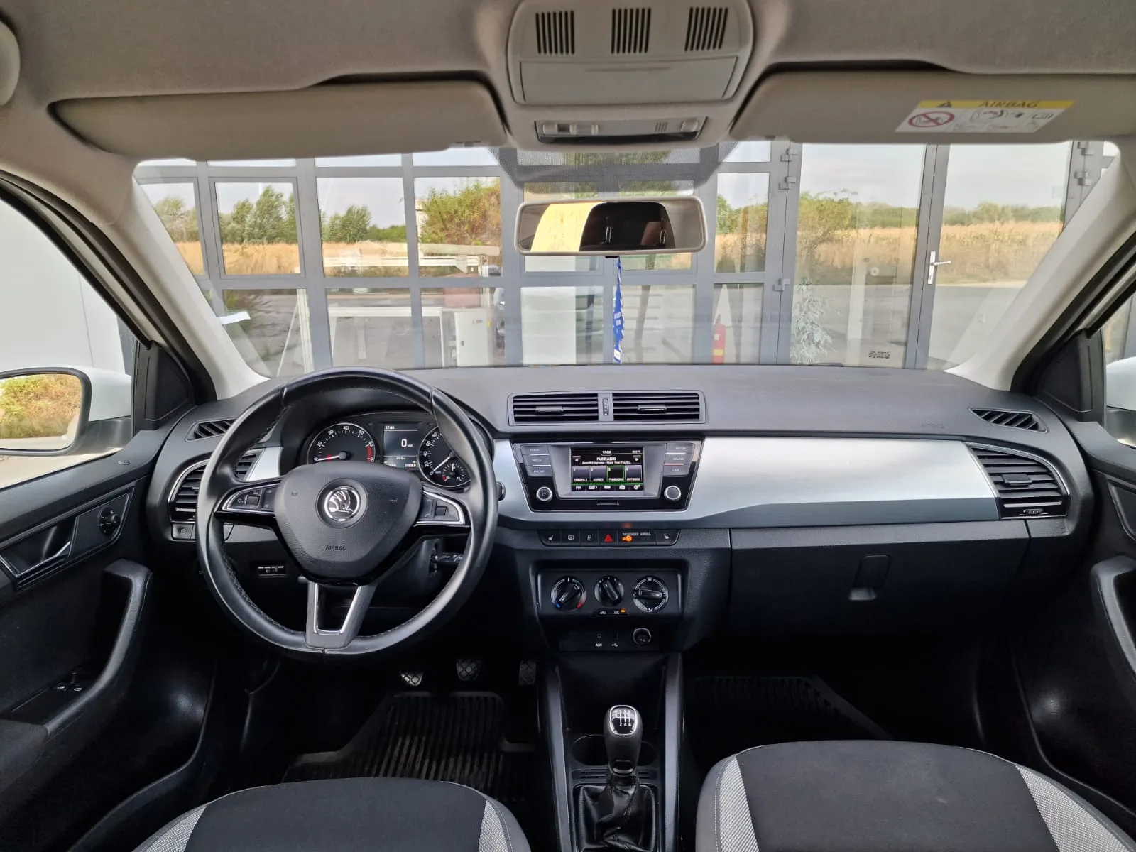 
								Škoda Fabia Combi 1.2 TSI 110k Ambition full									